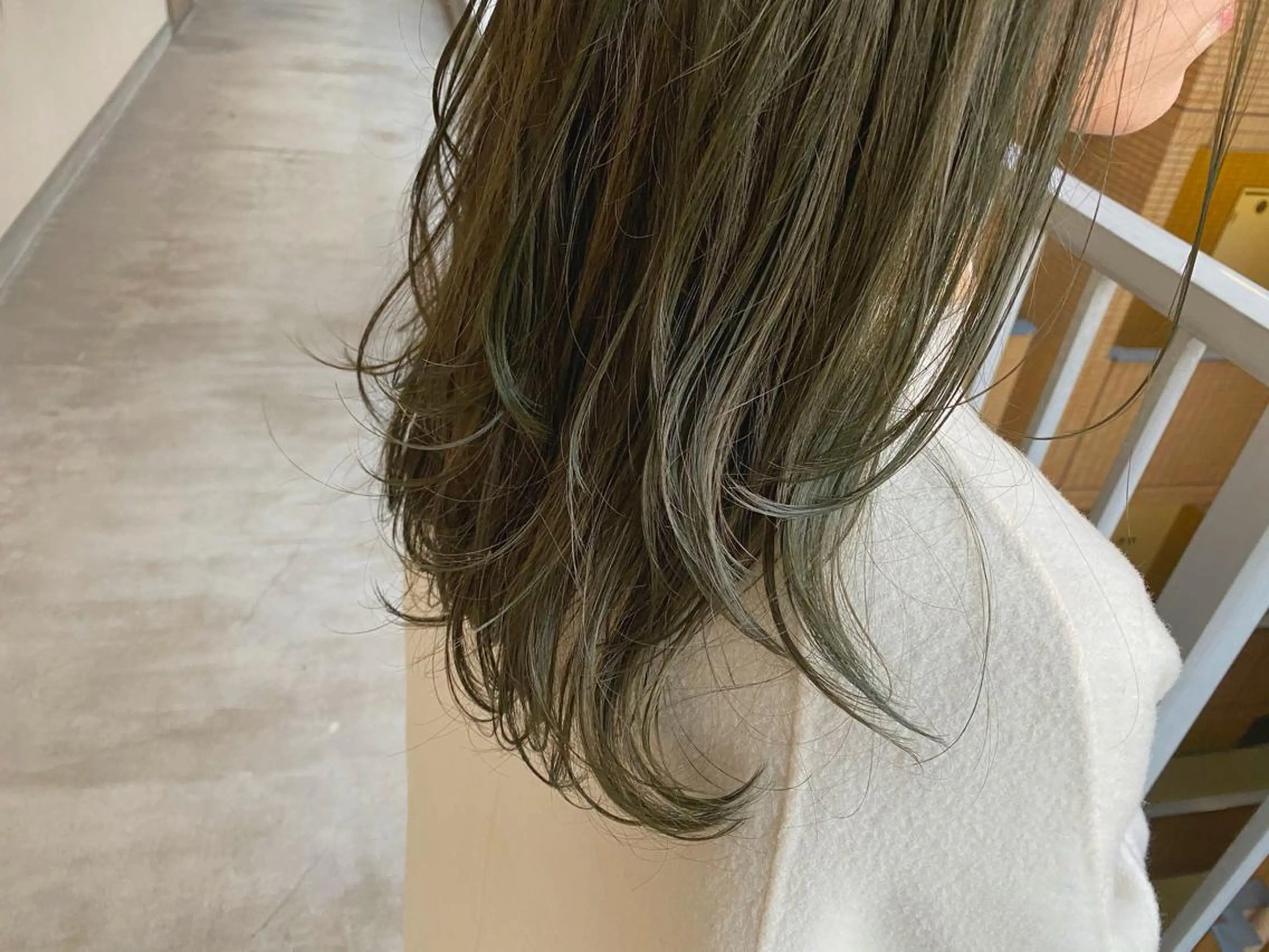 セミロング カラー カット ヘアカラー トリートメント LILIS hair designのヘアスタイル