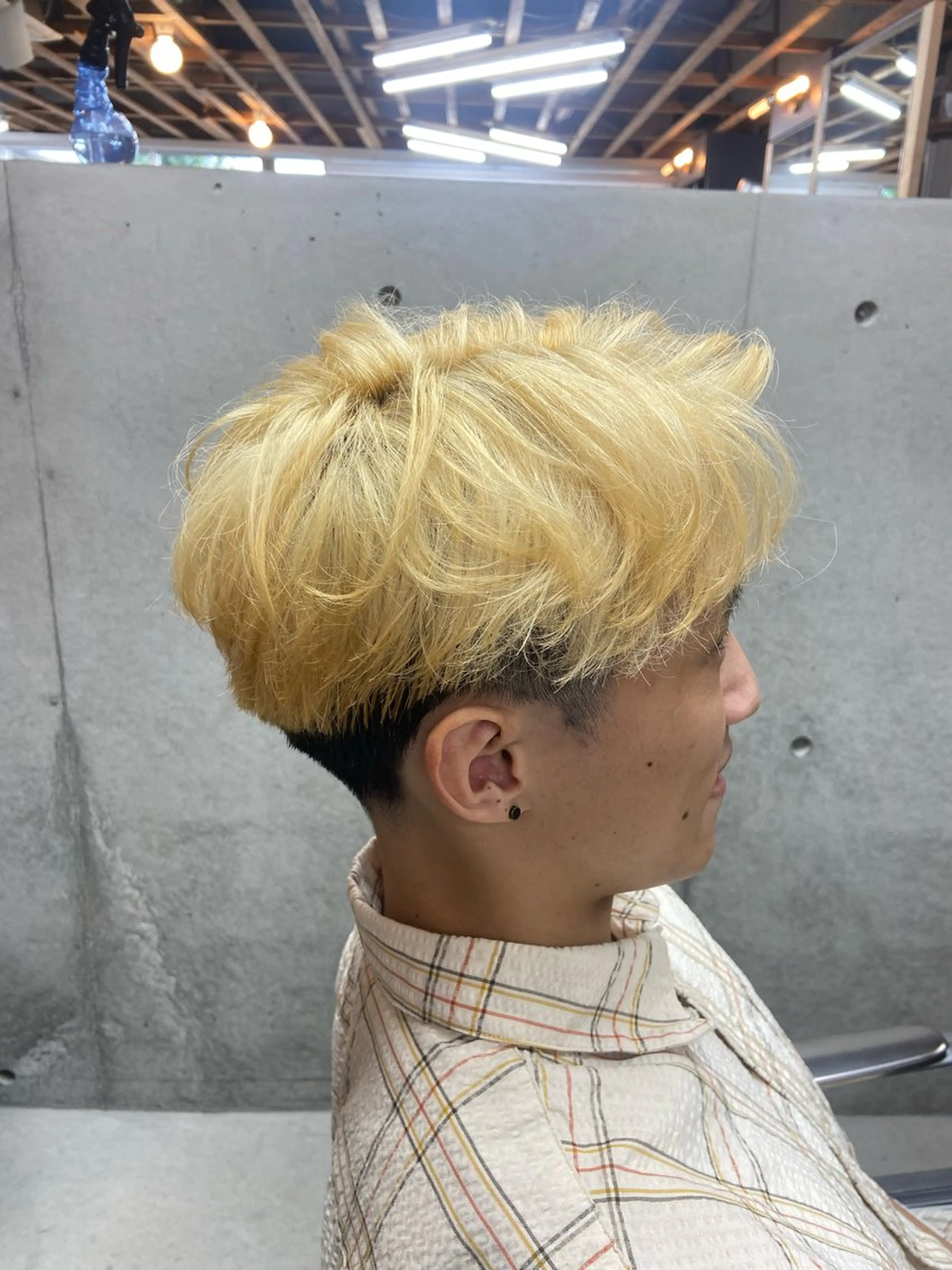 メンズ ヘアカラー 窪田 欣恭のヘアスタイル