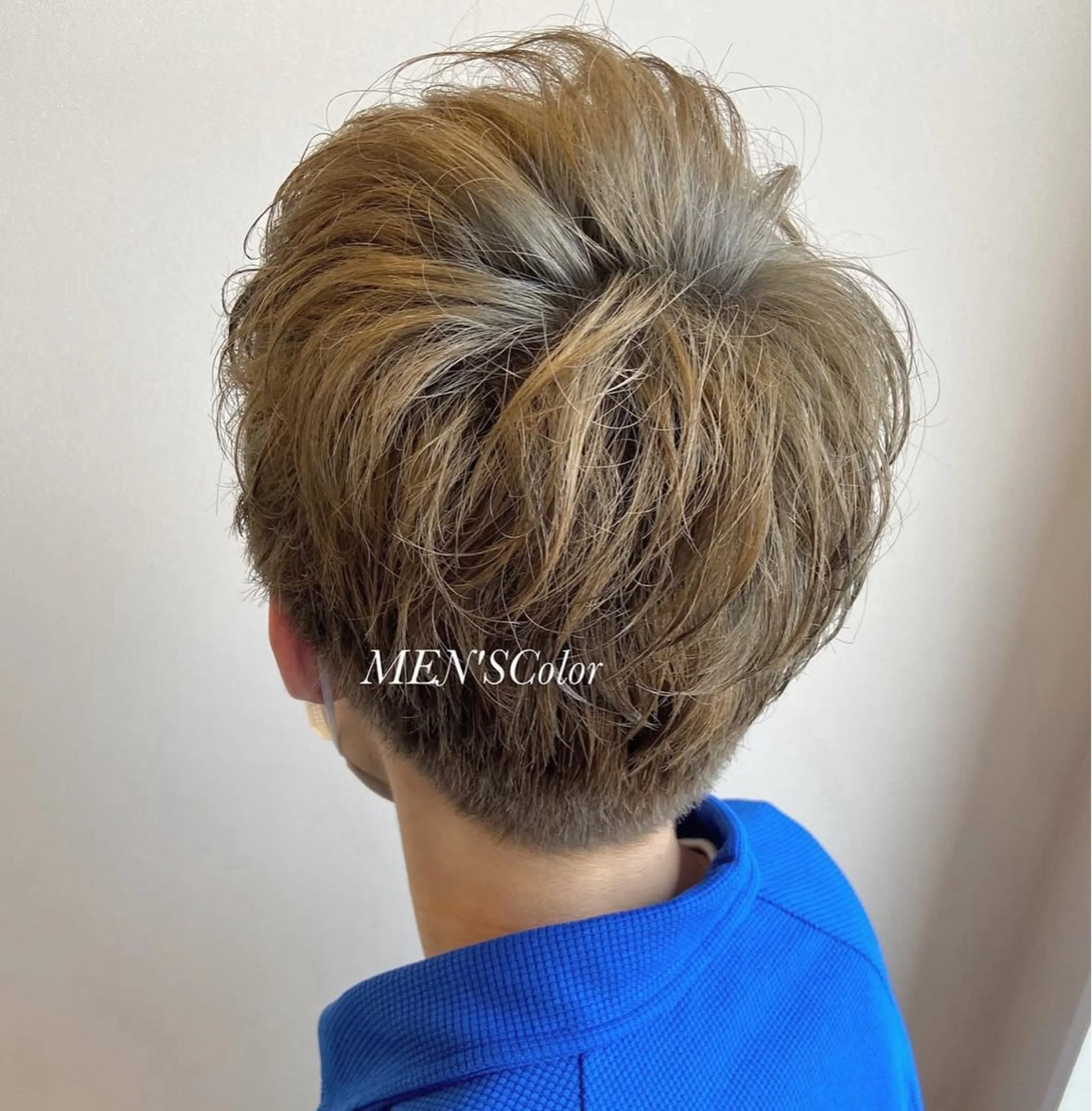 メンズ メンズブリーチ 𝒇𝒍𝒂𝒕/ 𝐇𝐈𝐍𝐀のヘアスタイル