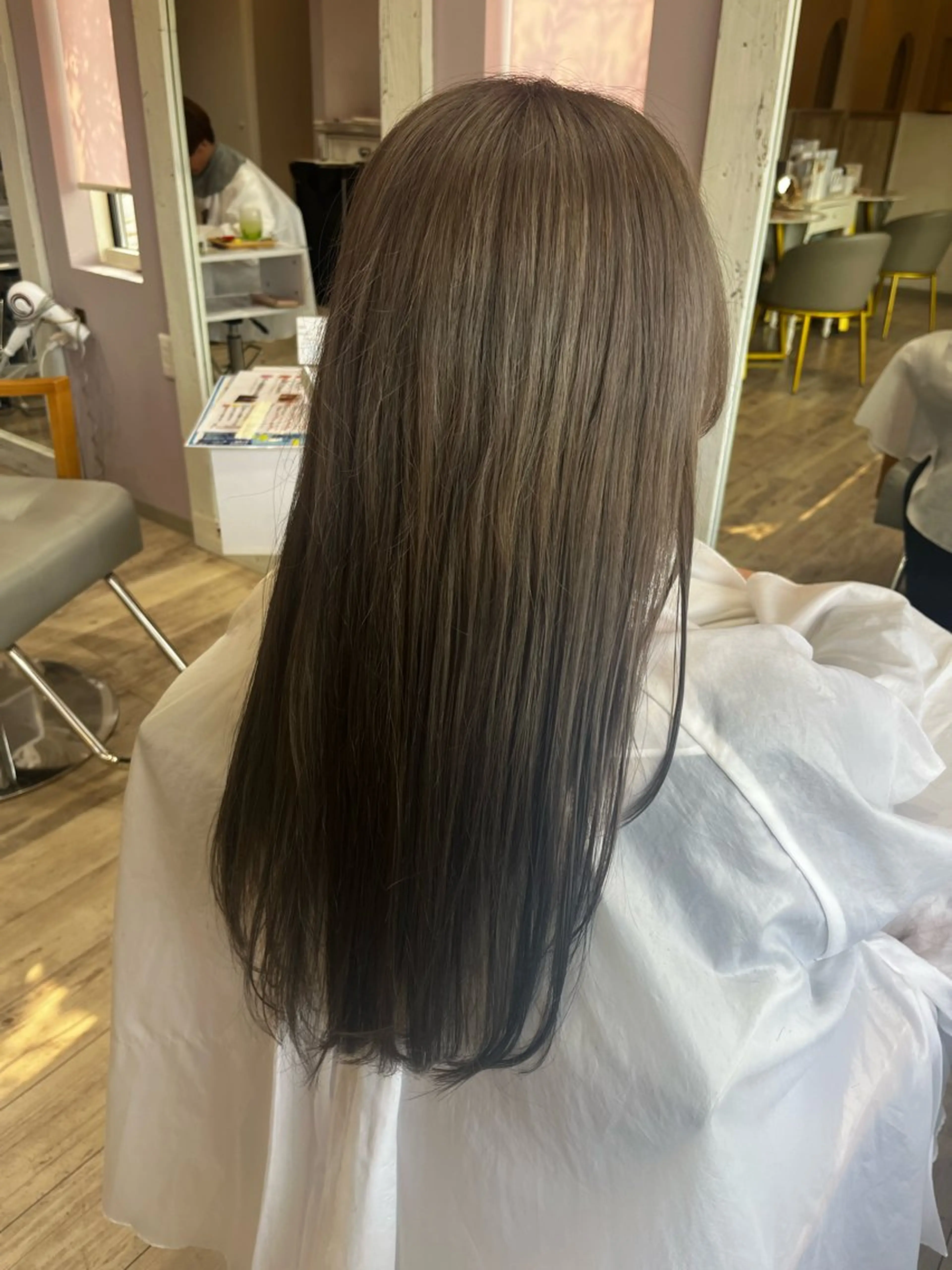 ロング Ichiyanagi Ayanaのヘアスタイル