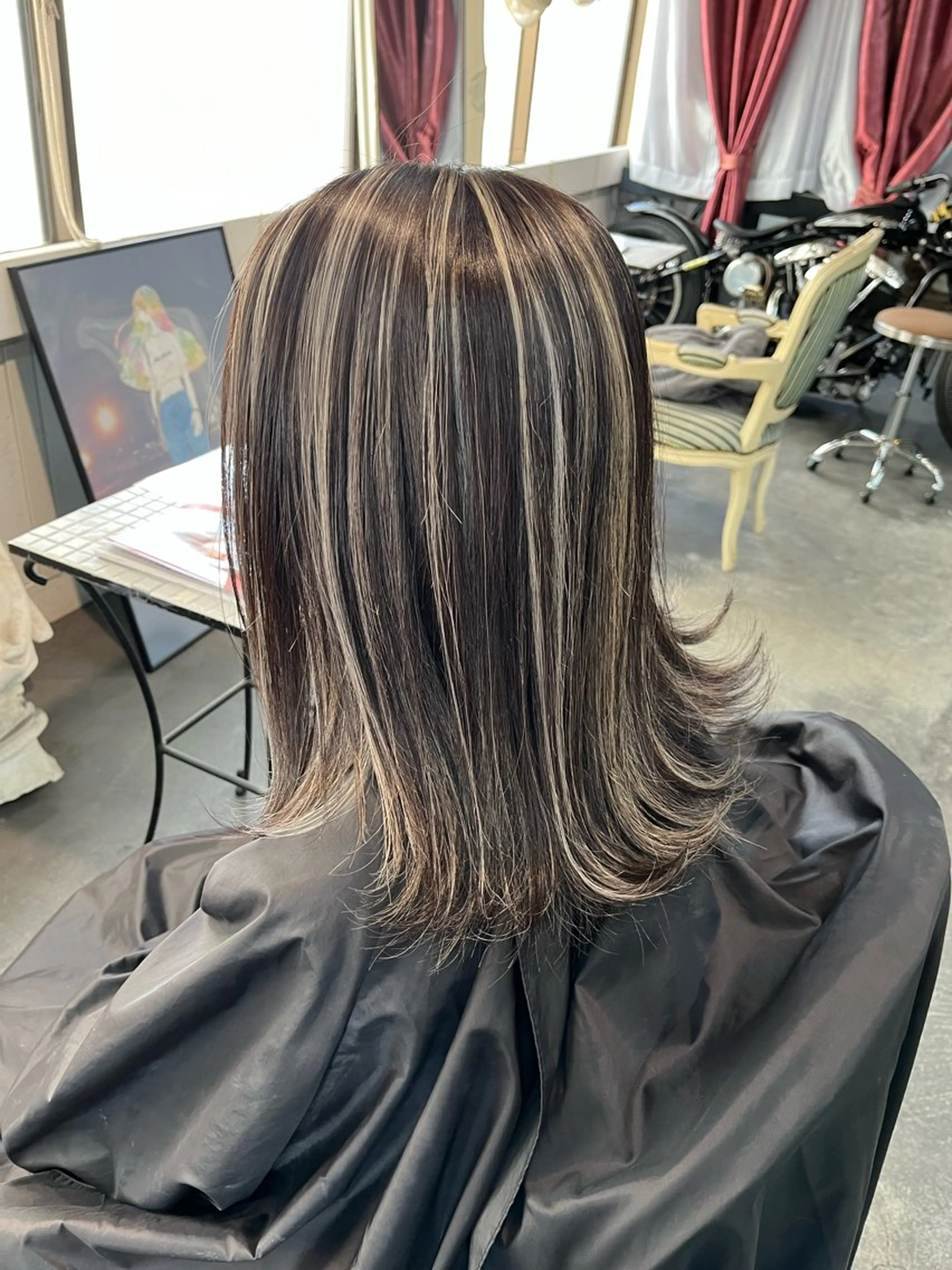 コントラスト強めハイライトカラー(ブリーチ2回)🐦‍⬛🤍の写真