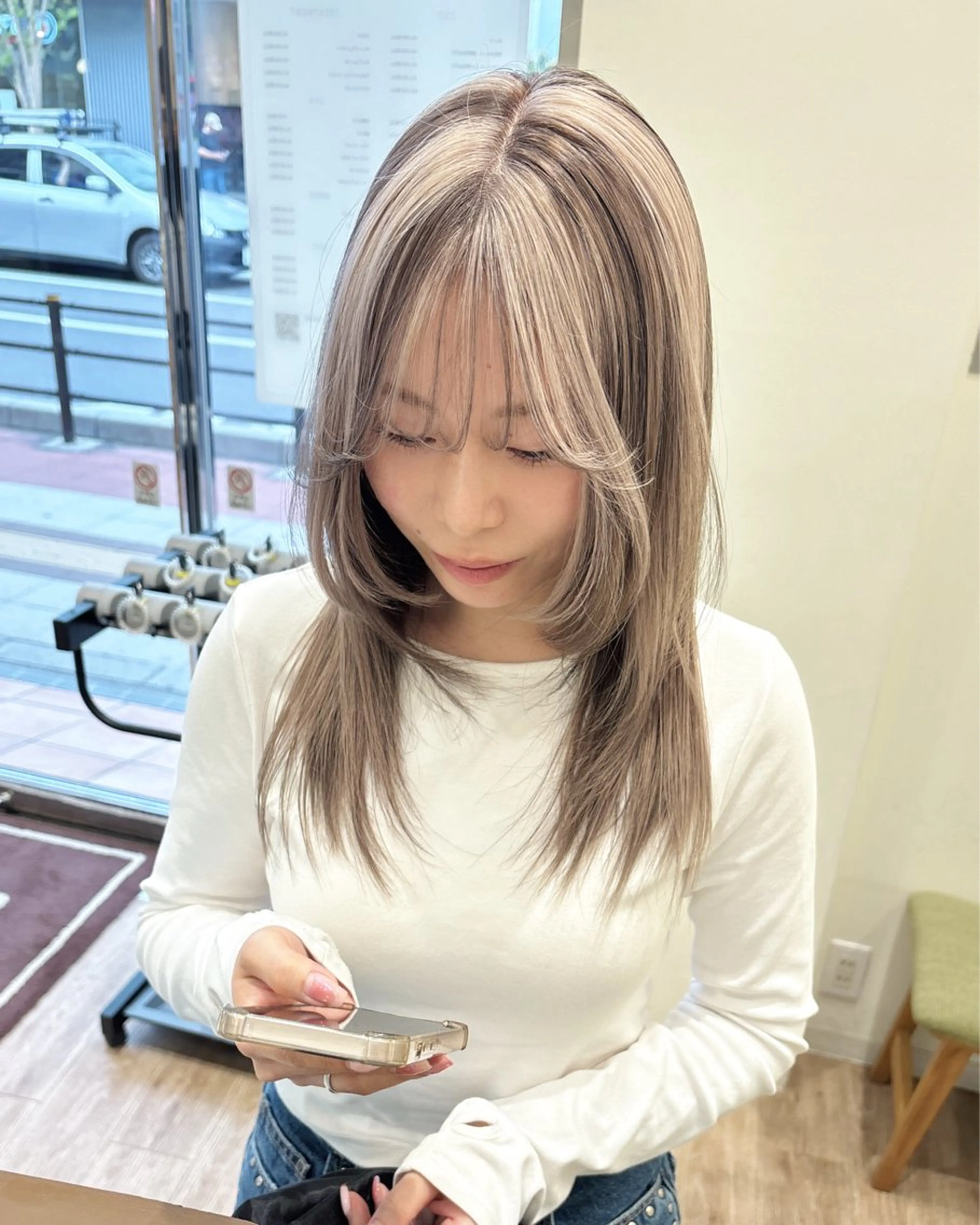 ミディアム カラー ブリーチ ケアブリーチ ハイトーンカラー ケアブリーチ 坪井佑樹のヘアスタイル