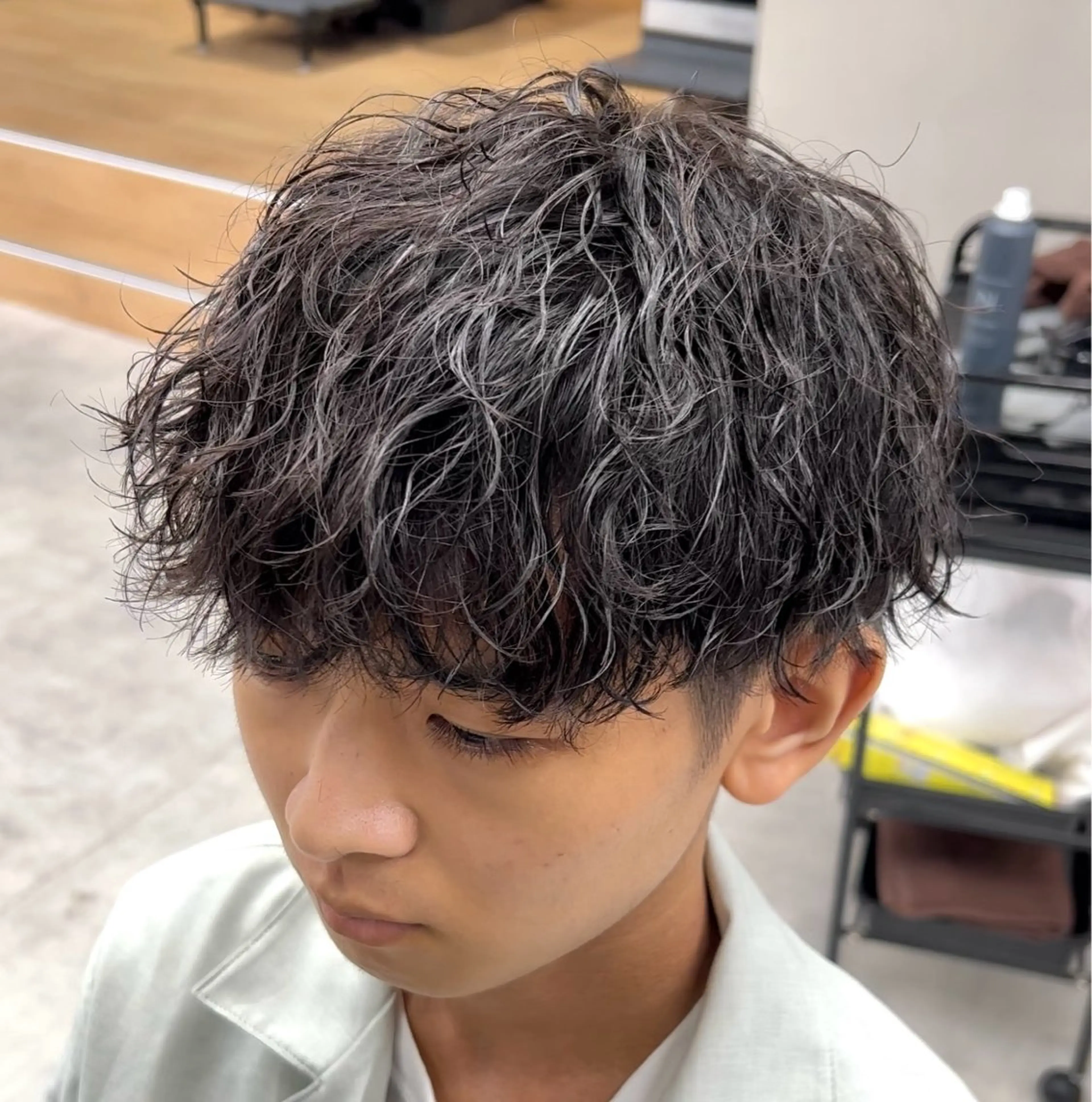 ショート パーマ メンズ メンズパーマ ツイストスパイラルパーマ スパイラルパーマ カット パーマ メンズパーマ/ 新潟駅/佐藤裕のヘアスタイル