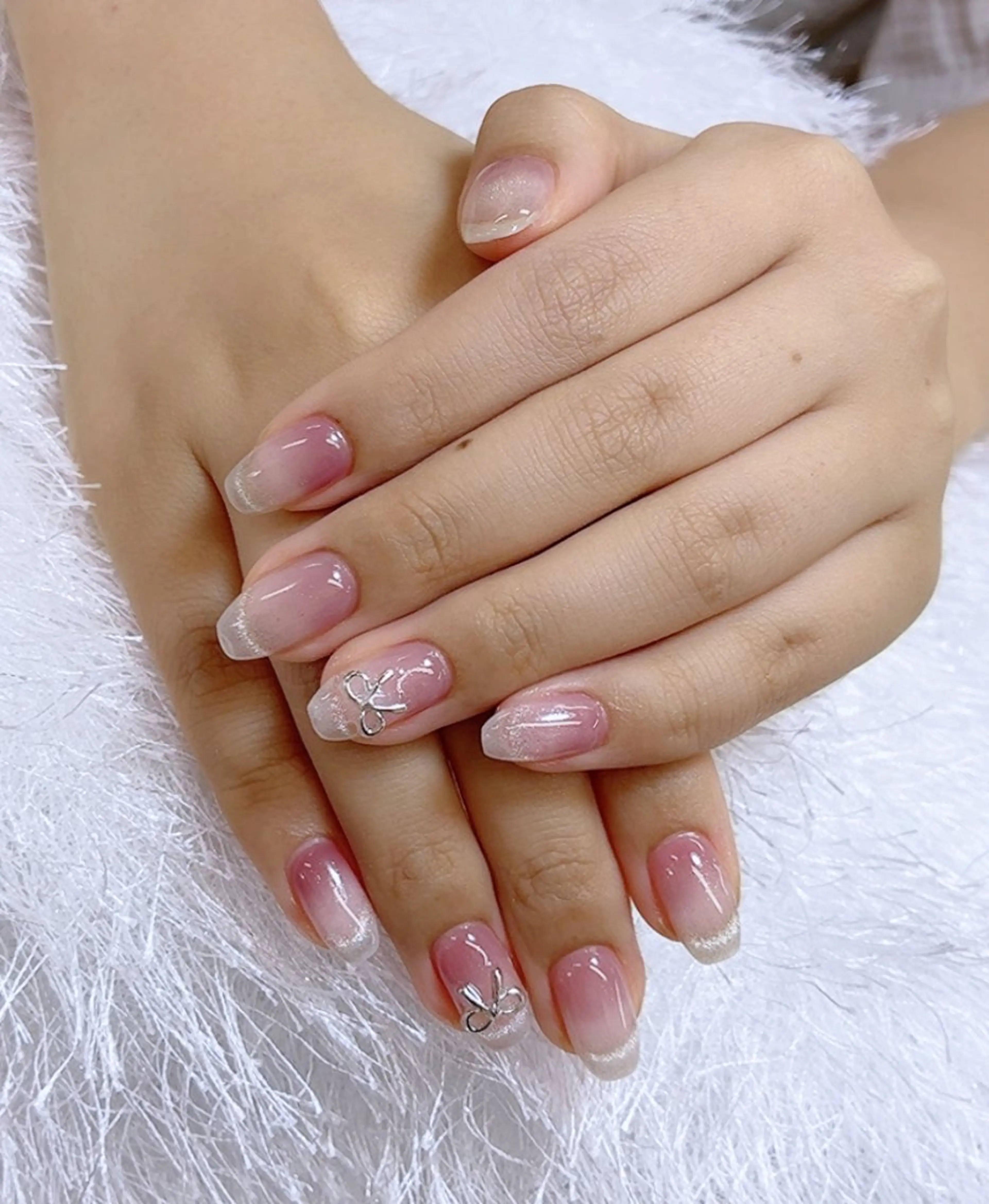 ネイル ハンドネイル 佐藤 依娜のネイルデザイン