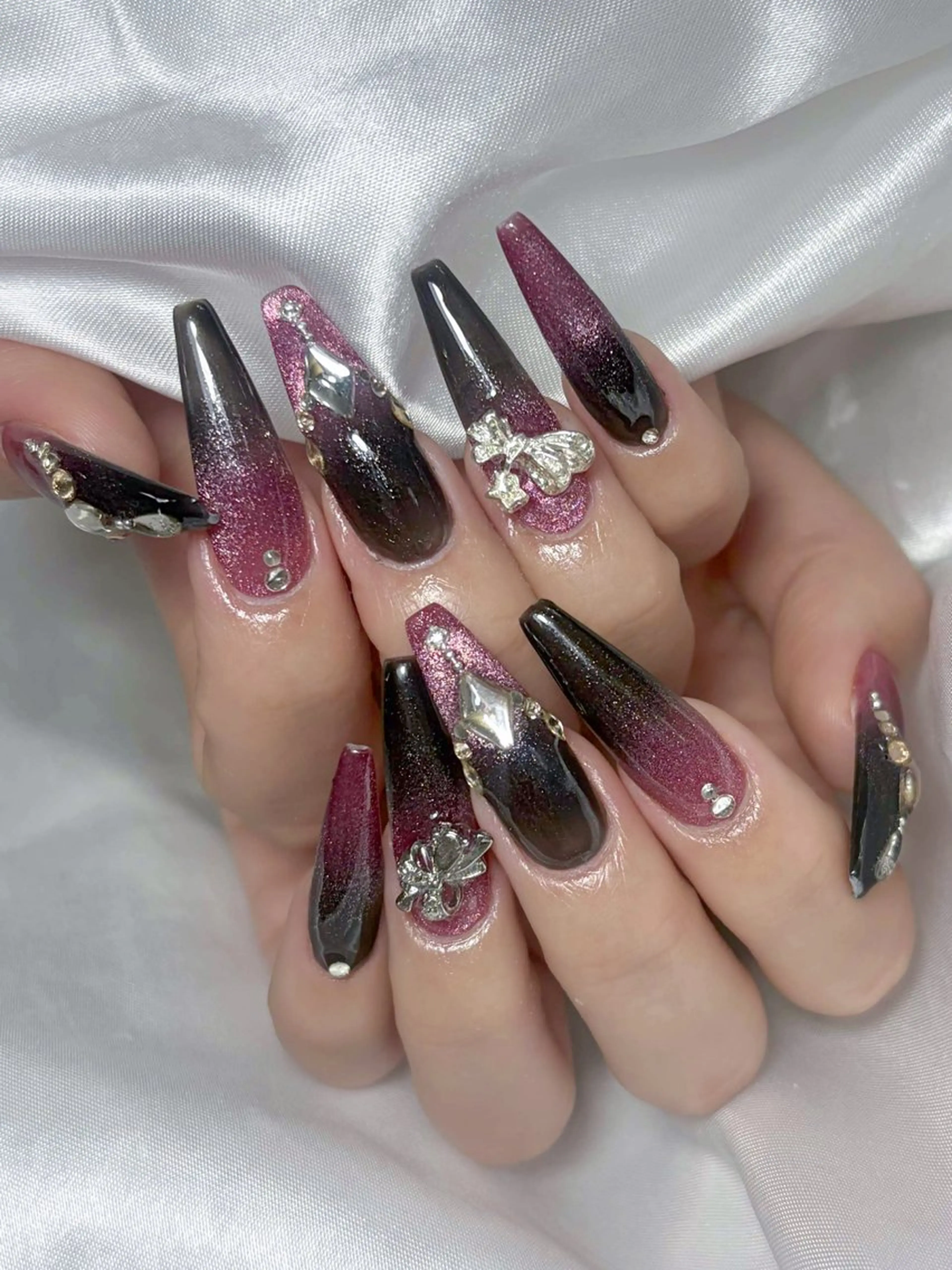 ネイル ハンドネイル LEELA NAIL STUDIO所属・LEELA NAIL STUDIOのネイルデザイン