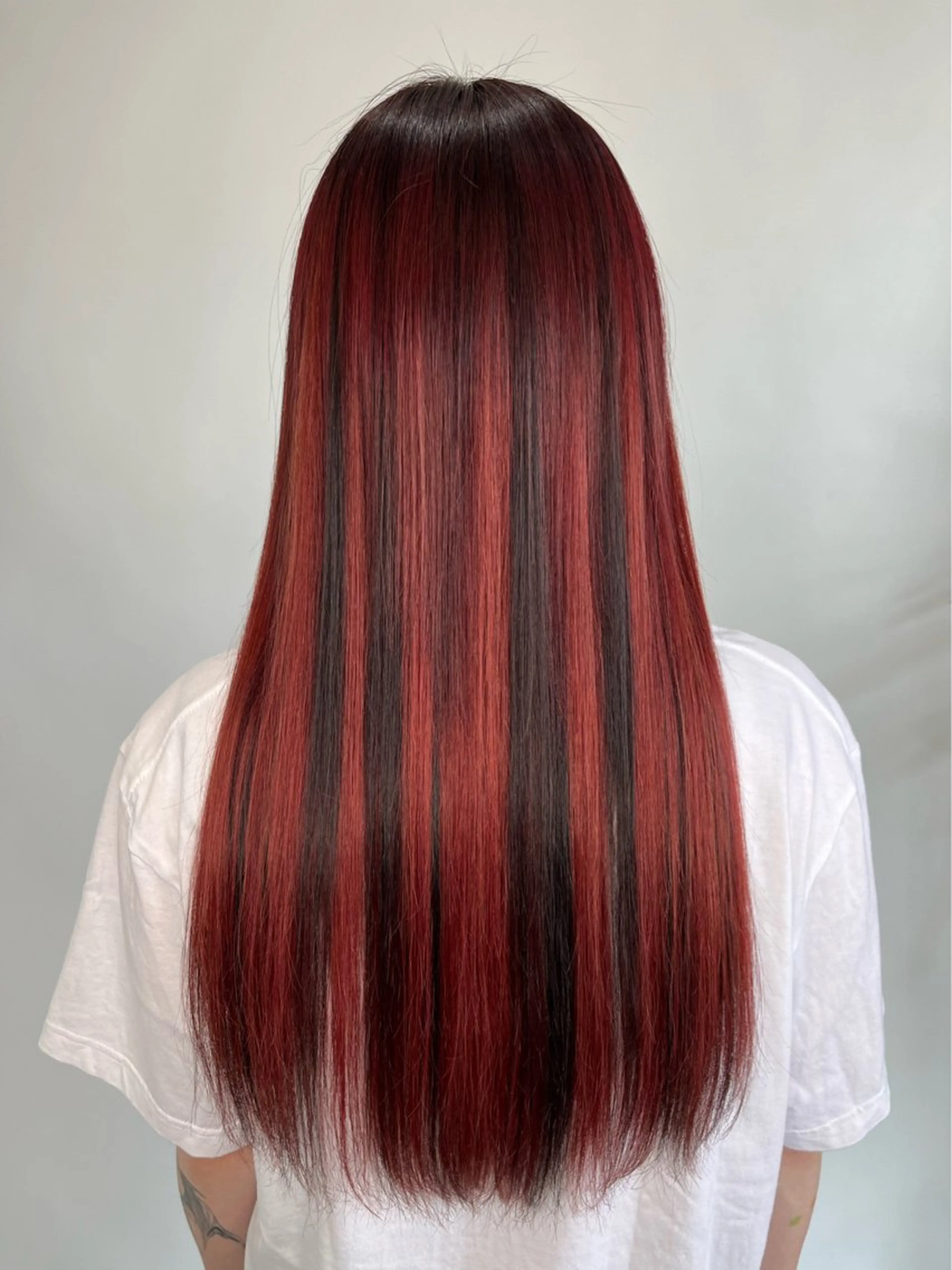 ロング 野村 奈里亜のヘアスタイル