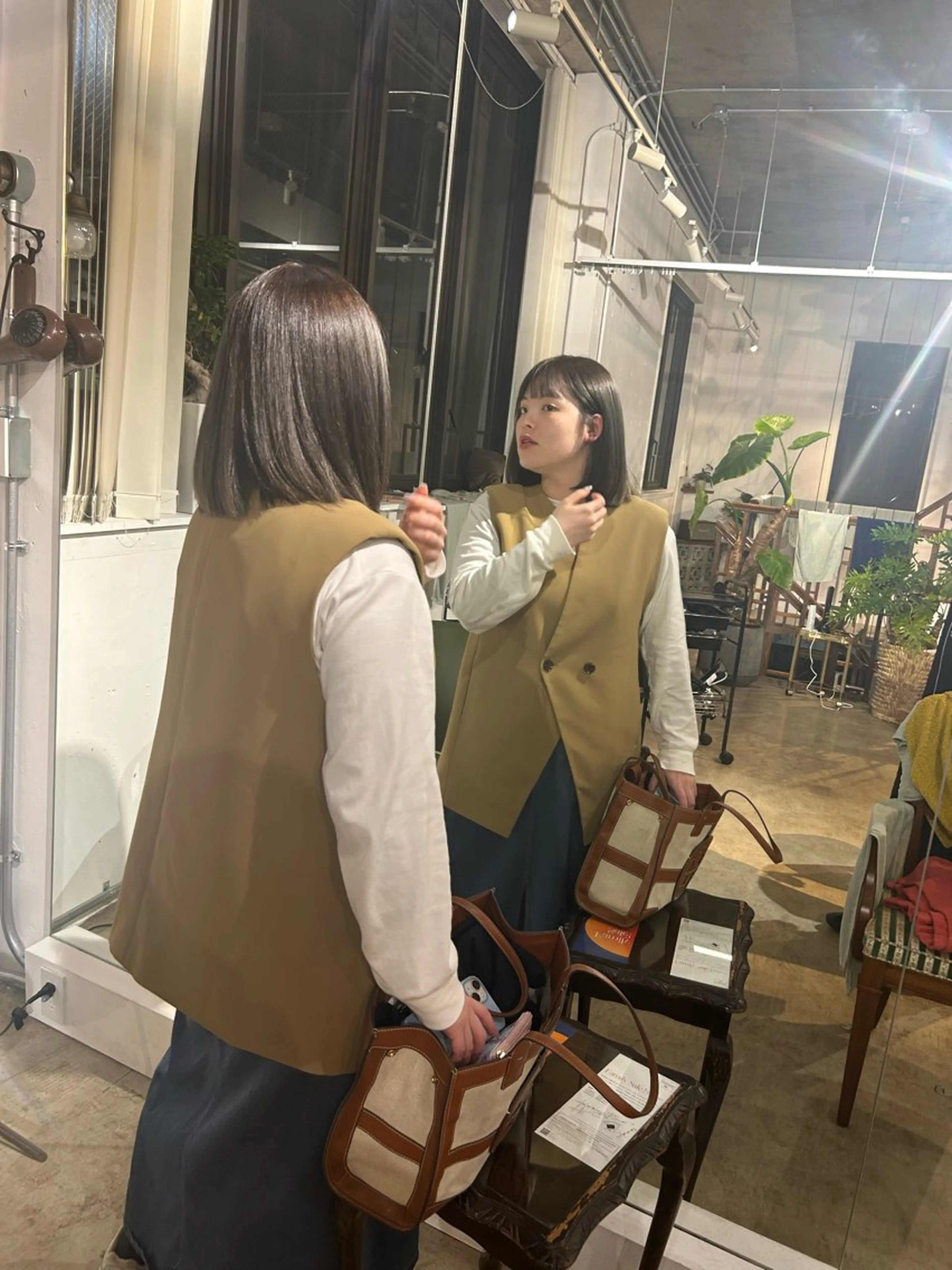 ミディアム カラー ブリーチ 透明感カラー レイヤーカット/髪質 改善✨/藤田侑花のヘアスタイル