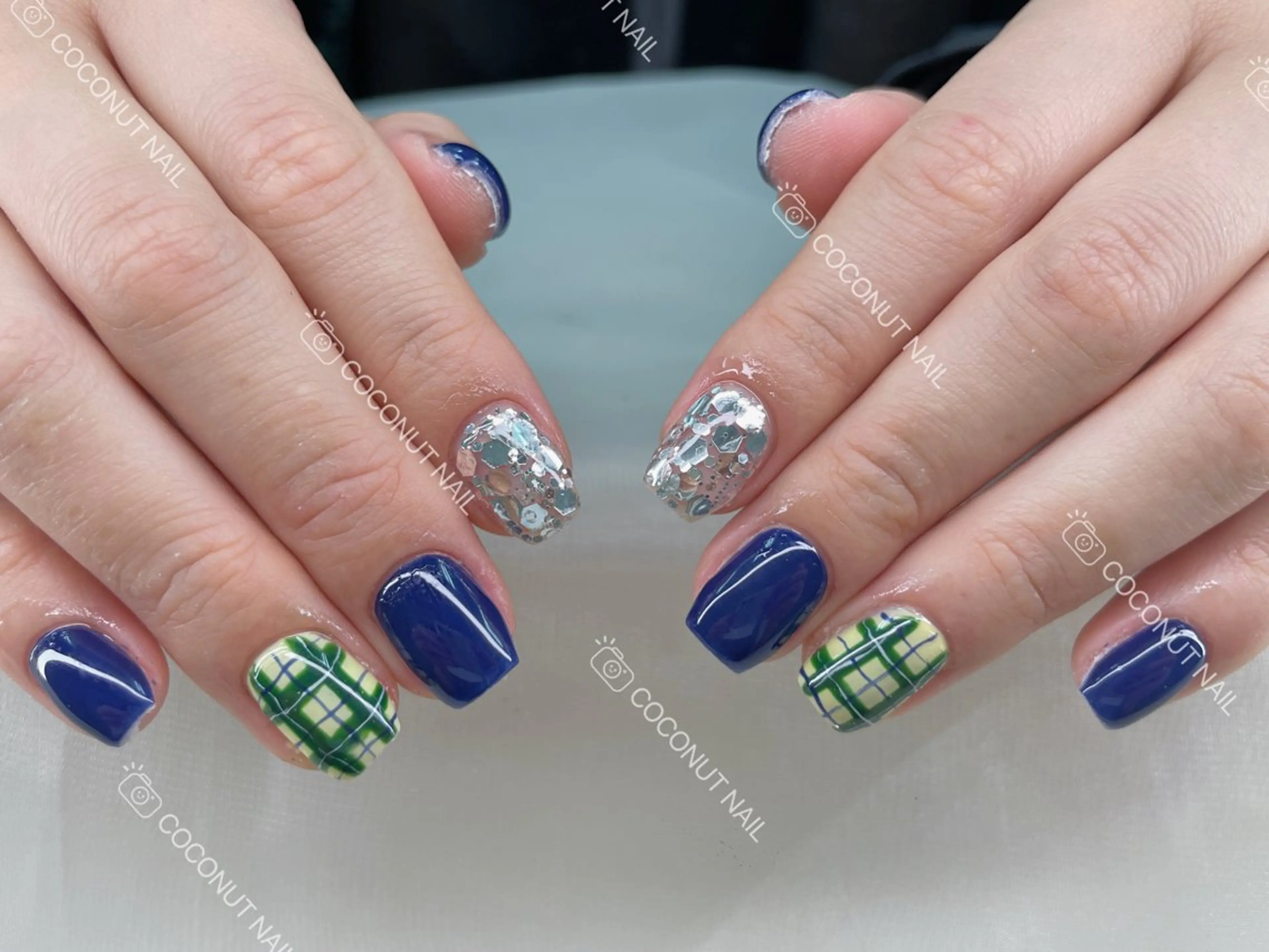 ネイル べっ甲ネイル フレンチネイル キラキラネイル マグネットネイル 大理石ネイル(マーブル) ハンドネイル 神田 ココナッツのネイルデザイン