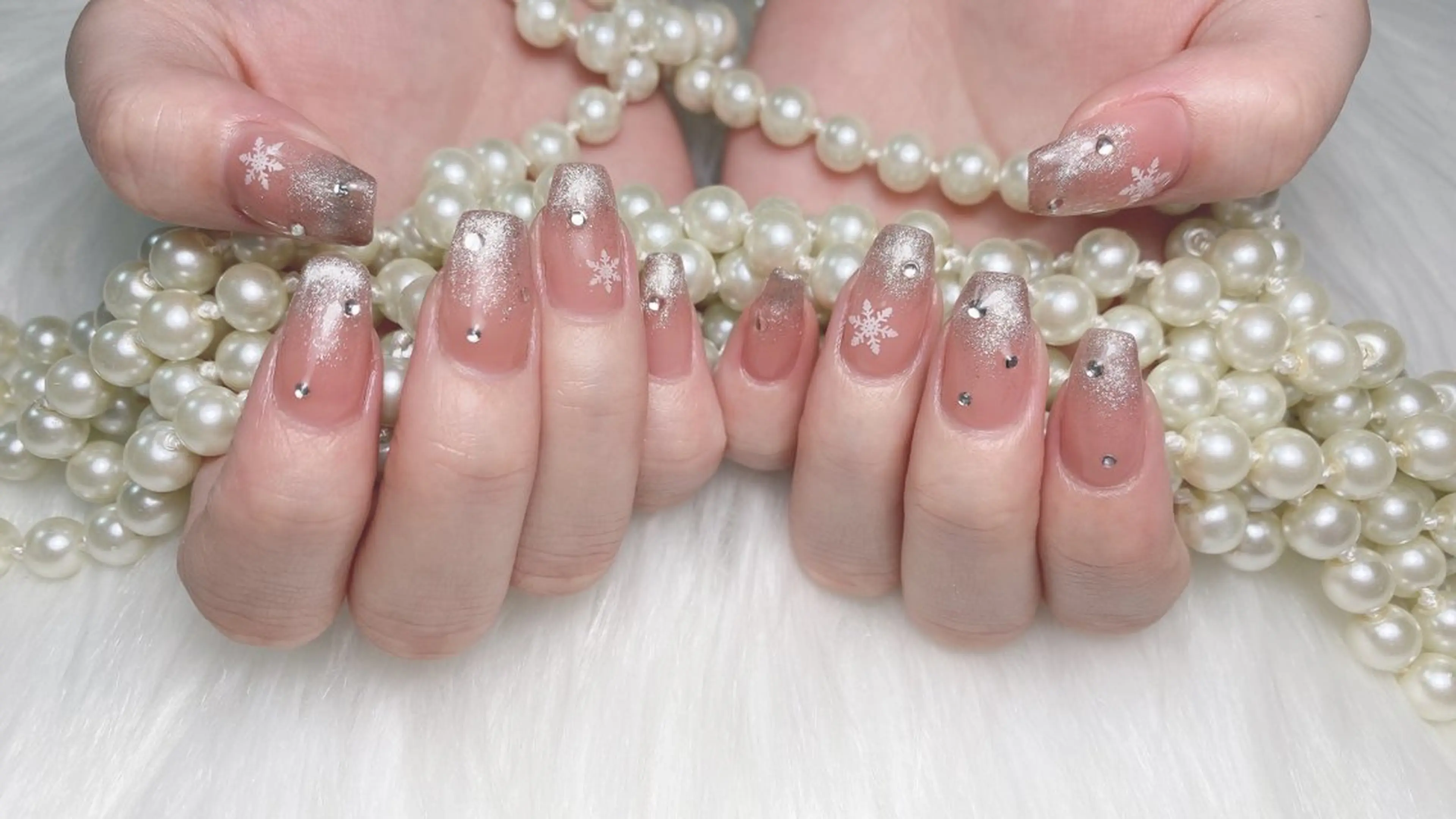 ネイル ハンドネイル ハンドケア オーシャン スカルプネイルサロンのネイルデザイン