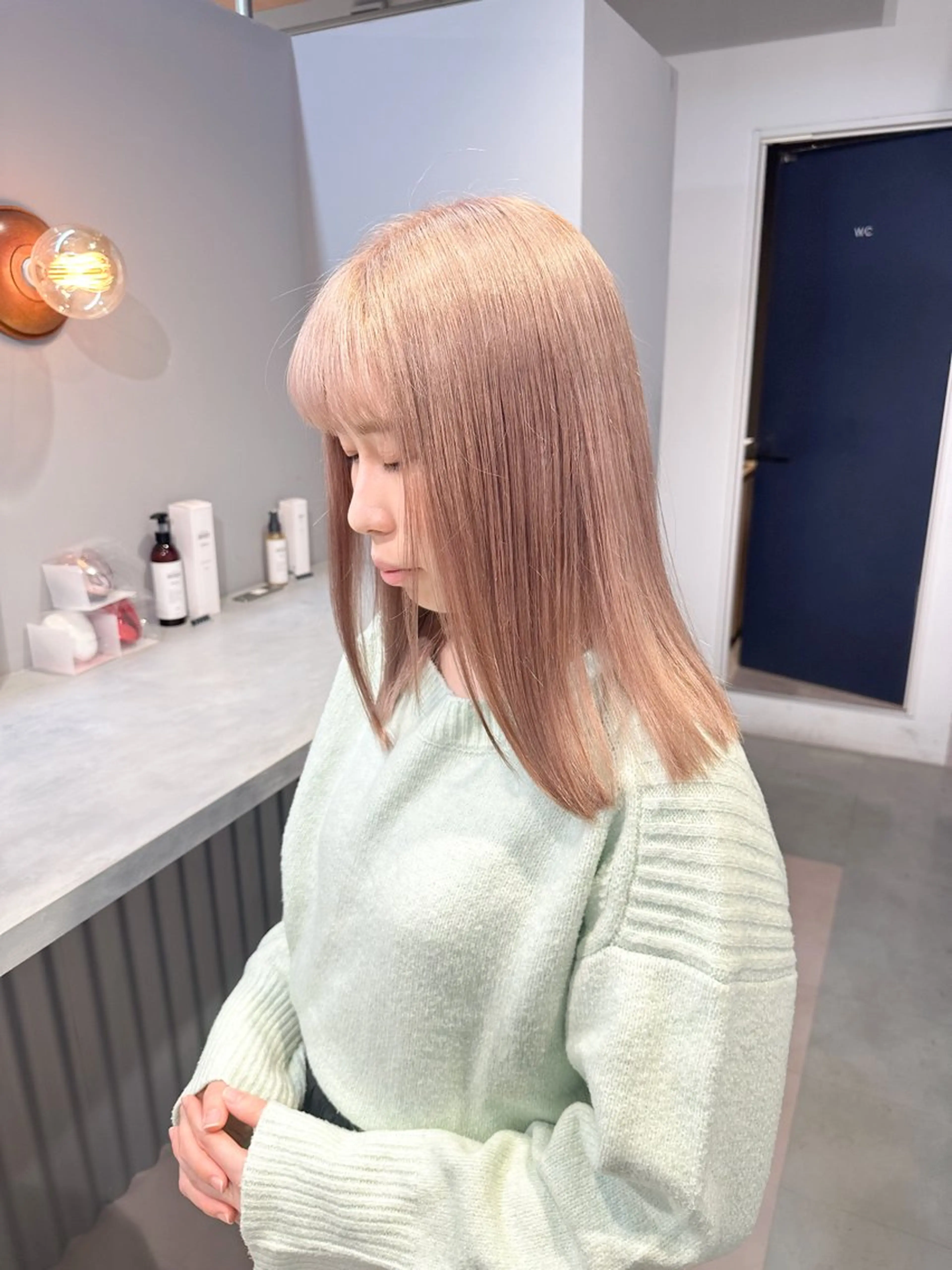 セミロング カラー ヘアカラー トリートメント 🌟ハイライト/ハイ トーン🌟MIKIのヘアスタイル