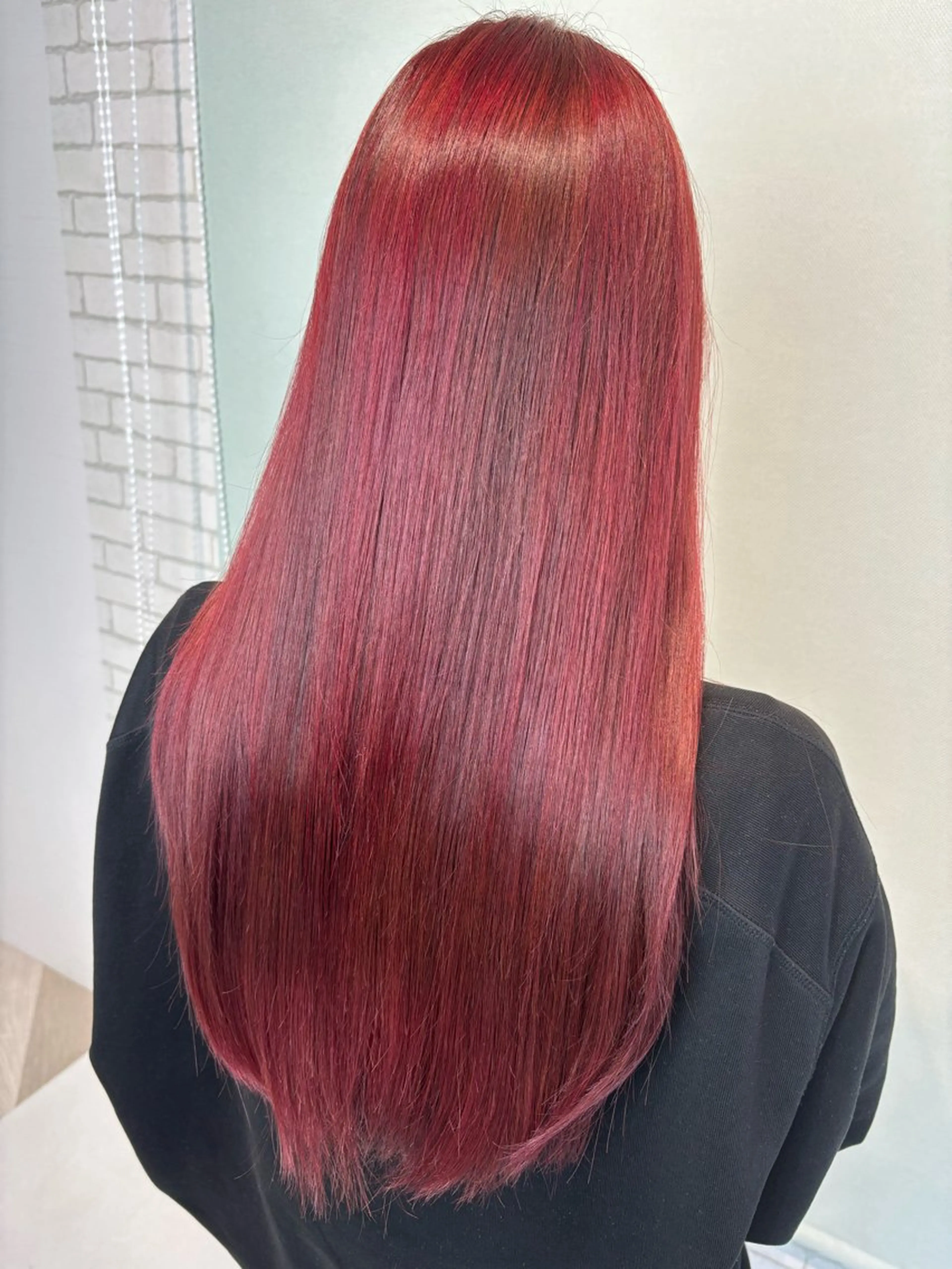 カラー 篠田 綾乃のヘアスタイル