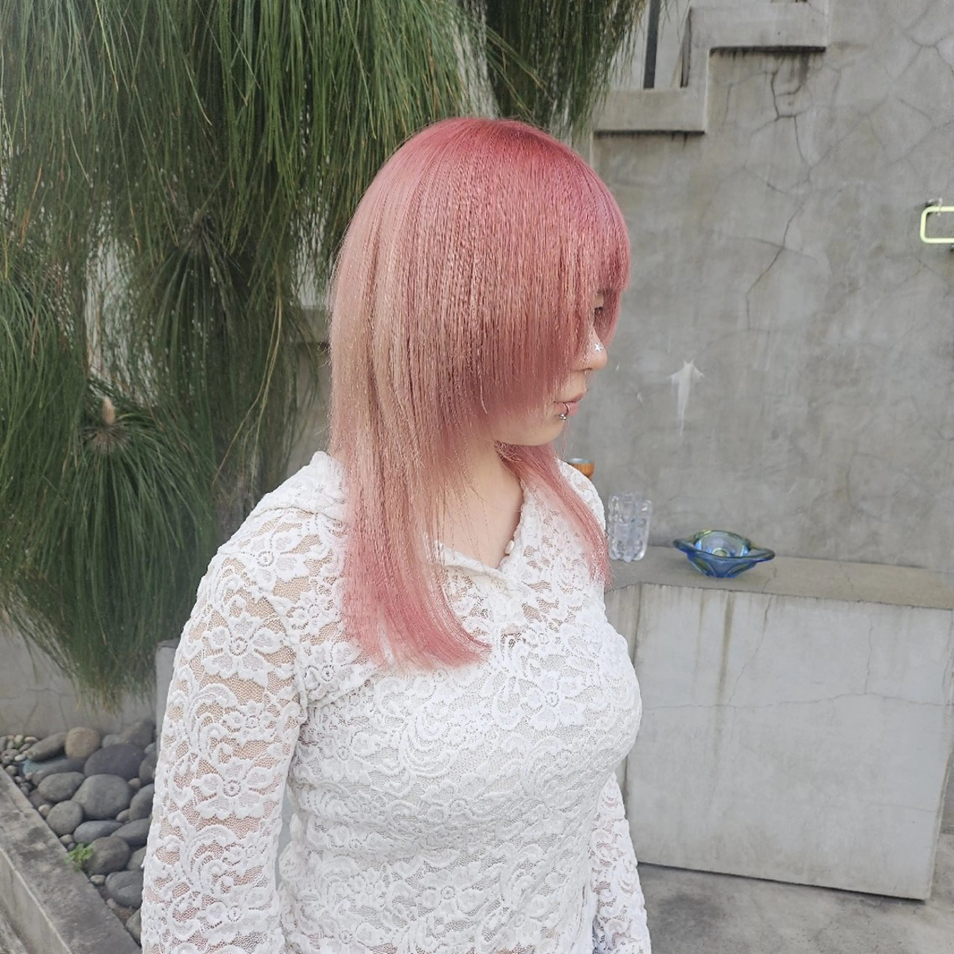 セミロング カラー 透明感カラー ピンクカラー ヘアカラー あべかりん/原宿 /マツパ/ハイトーンのヘアスタイル