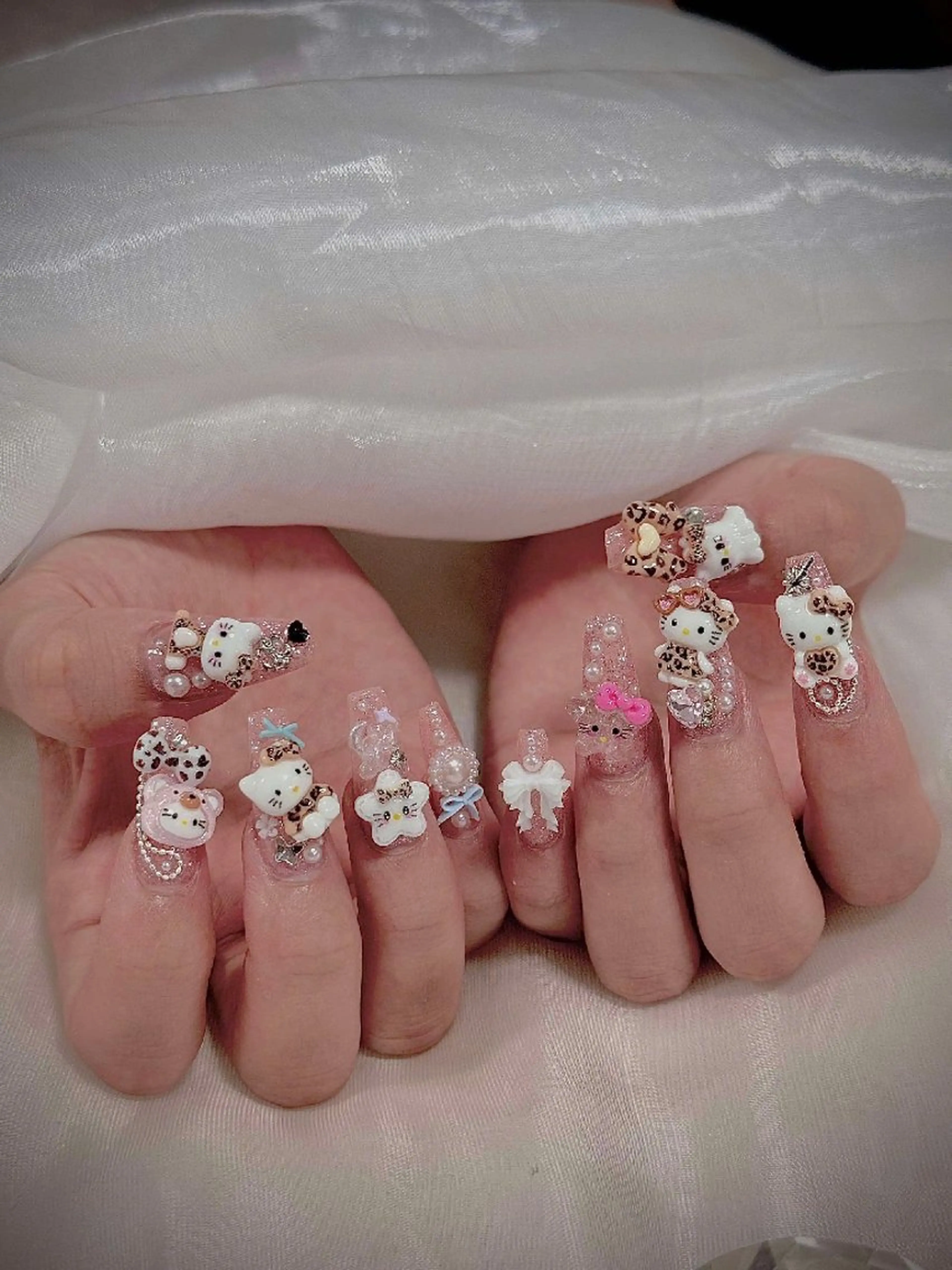 ネイル フレンチネイル グラデーション マグネットネイル ニュアンスネイル オフィスネイル ハンドネイル MINDY ミンディのネイルデザイン