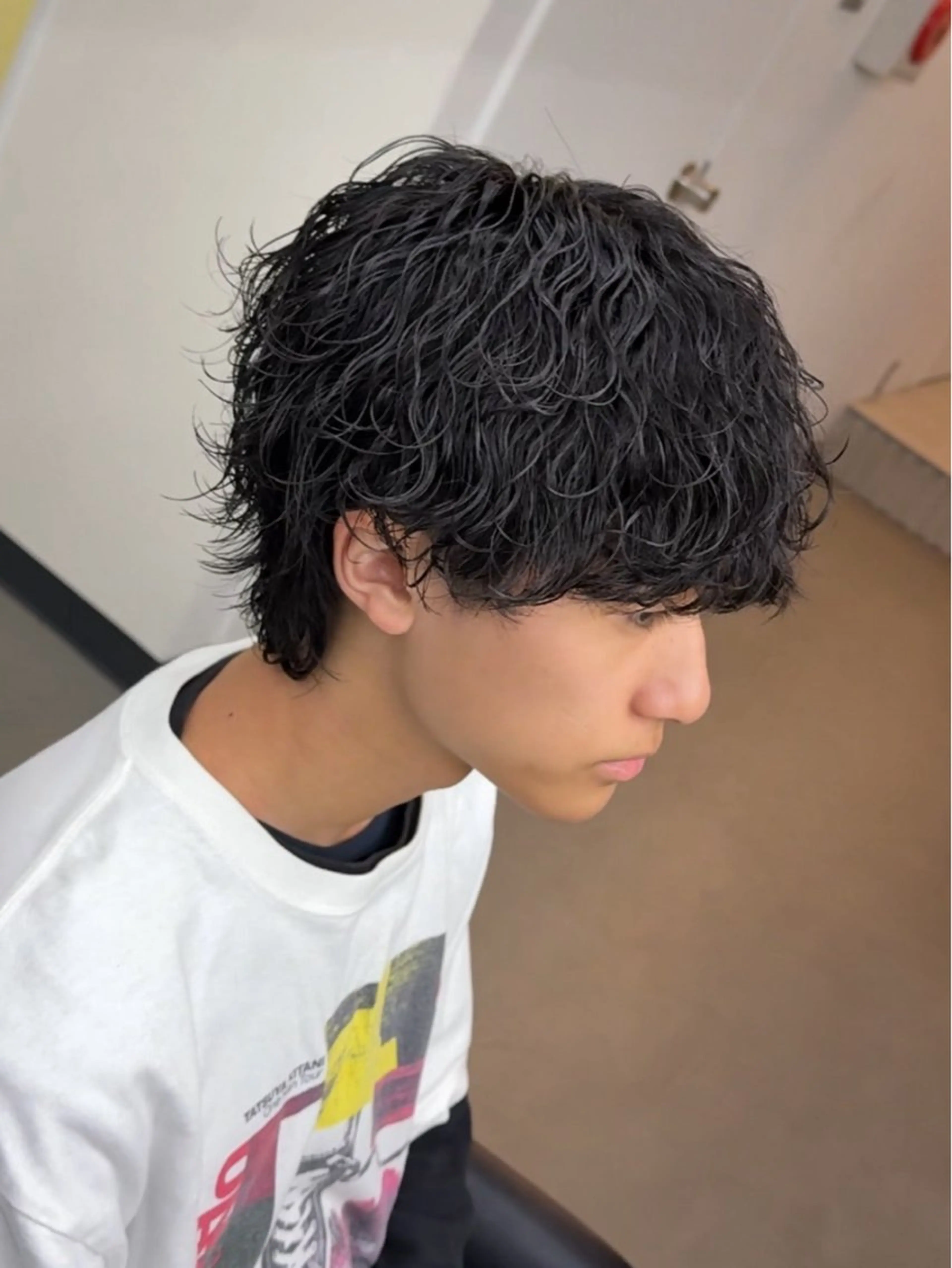 ショート パーマ メンズ メンズパーマ 波巻きパーマ 渋谷／ブリーチ／ カラーモデル／はるとのヘアスタイル