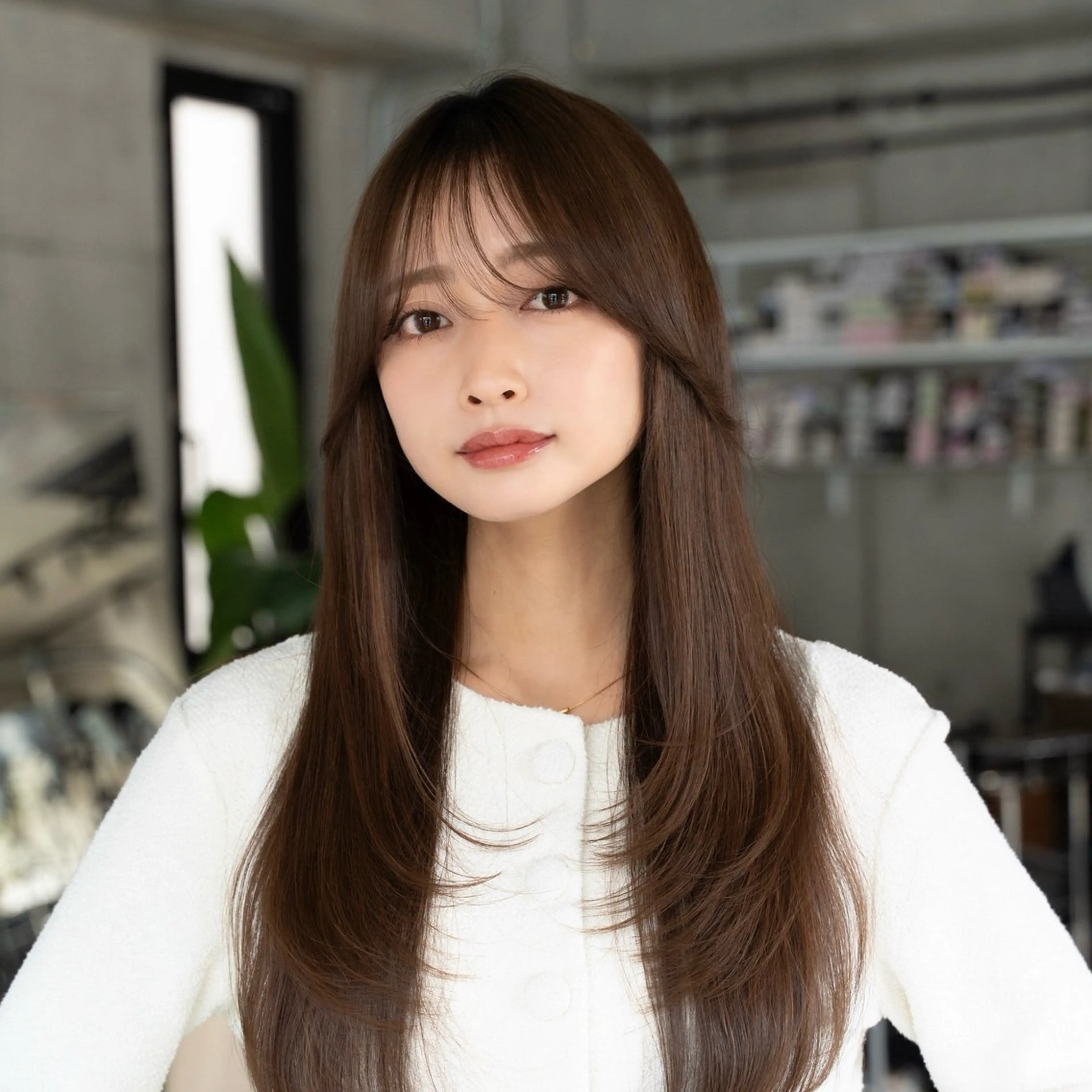 ロング カラー 顔周りカット レイヤーカット トリートメント カット ヘアカラー トリートメント まとまるレイヤー カット/透明感カラーのヘアスタイル