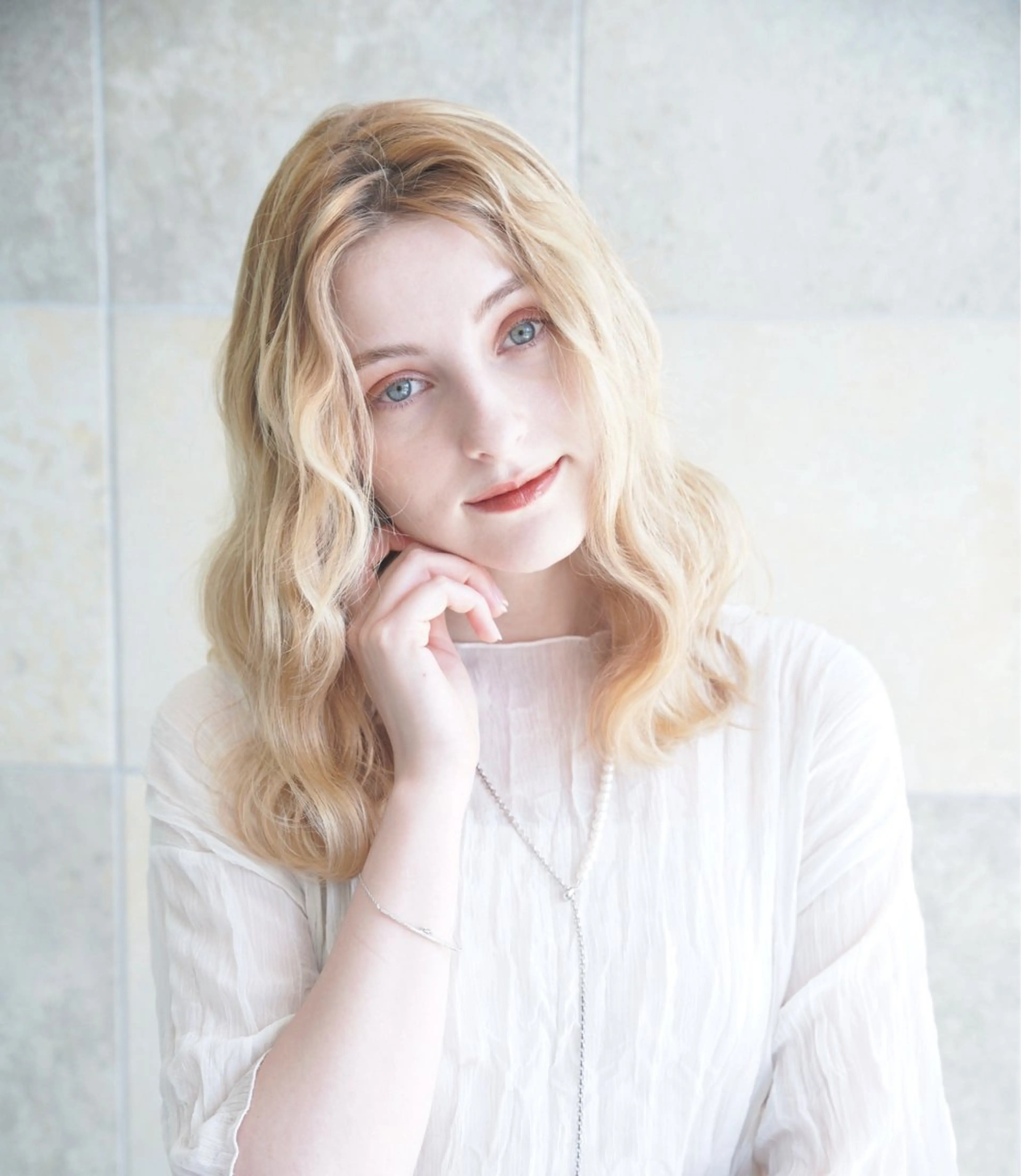 ミディアム パーマ ヘアアレンジ カット 東出 レイ🕊のヘアスタイル