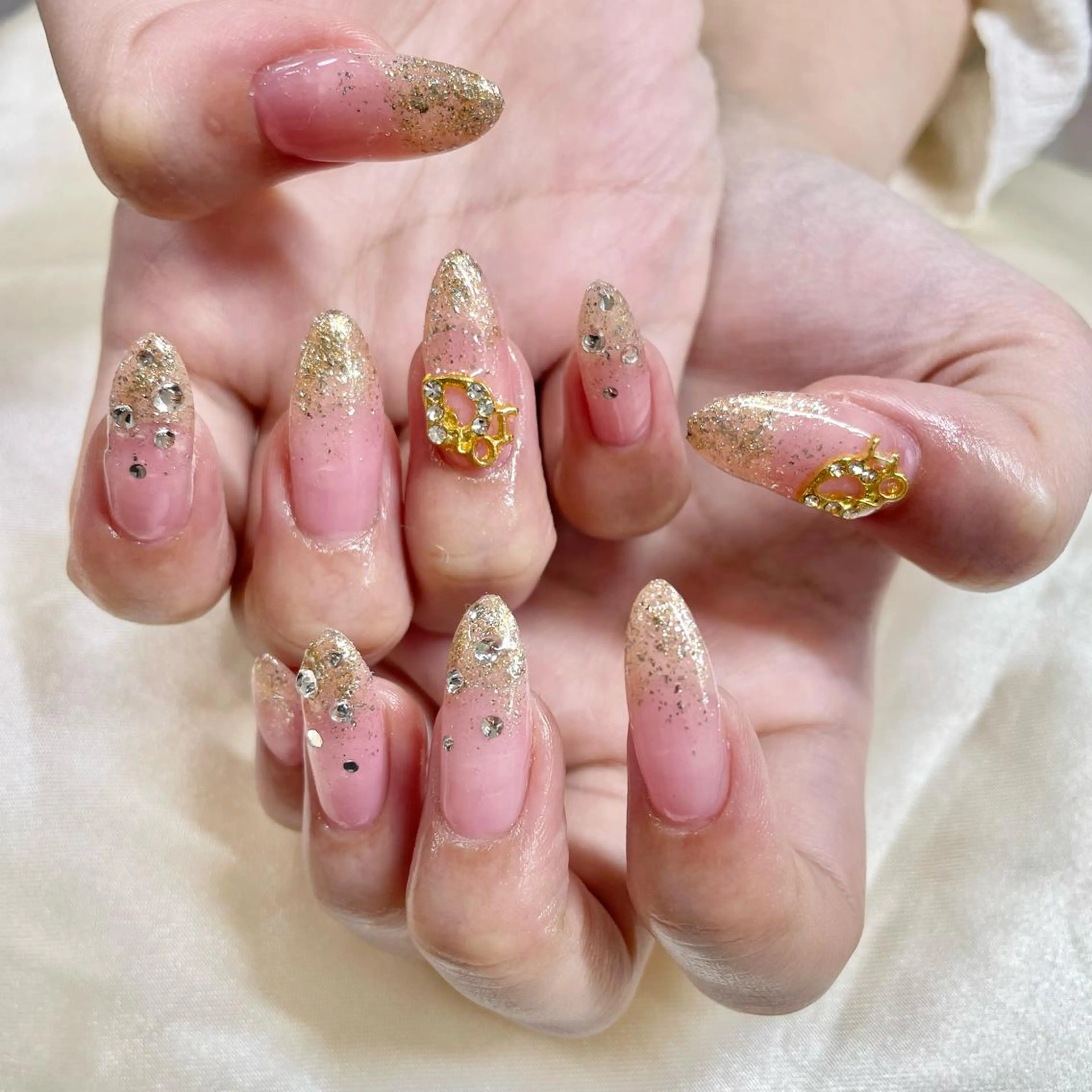 ネイル キラキラネイル ハンドネイル フットネイル 🎀AYAKO 🎀中韓ネイルのネイルデザイン
