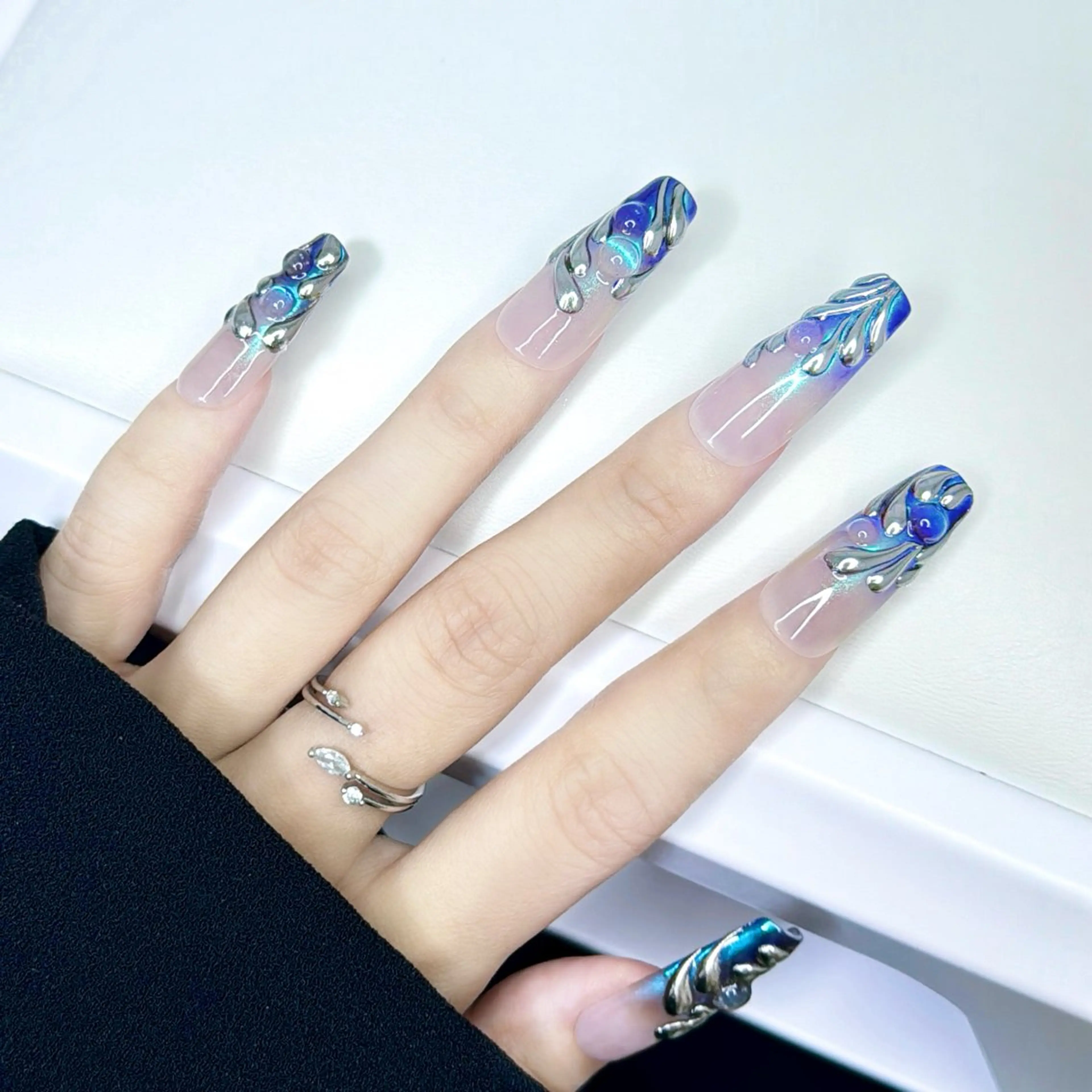 ネイル ハンドネイル Nail salon Lycoris キキのネイルデザイン