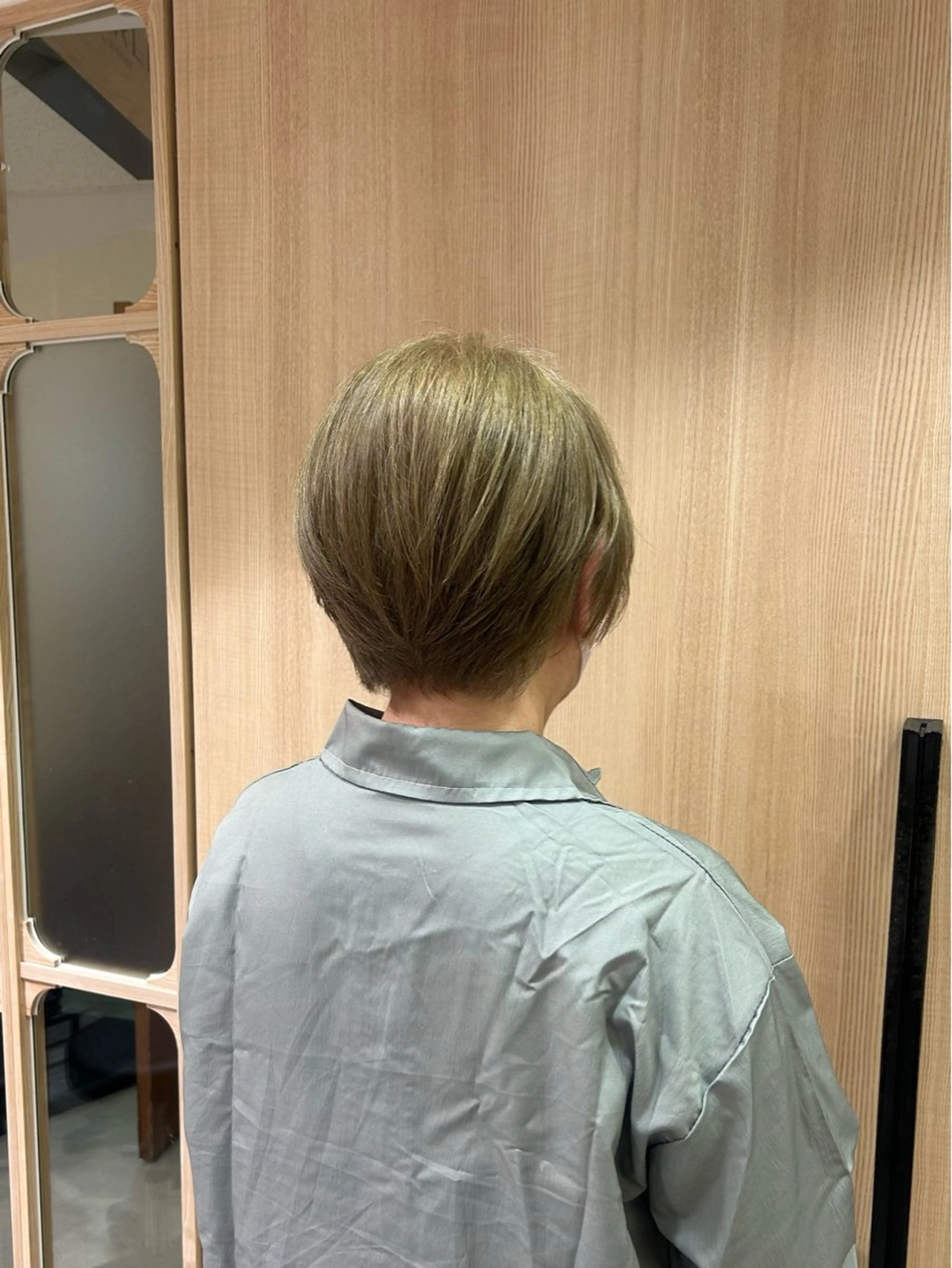 ショート Rosierbleu 大工のヘアスタイル