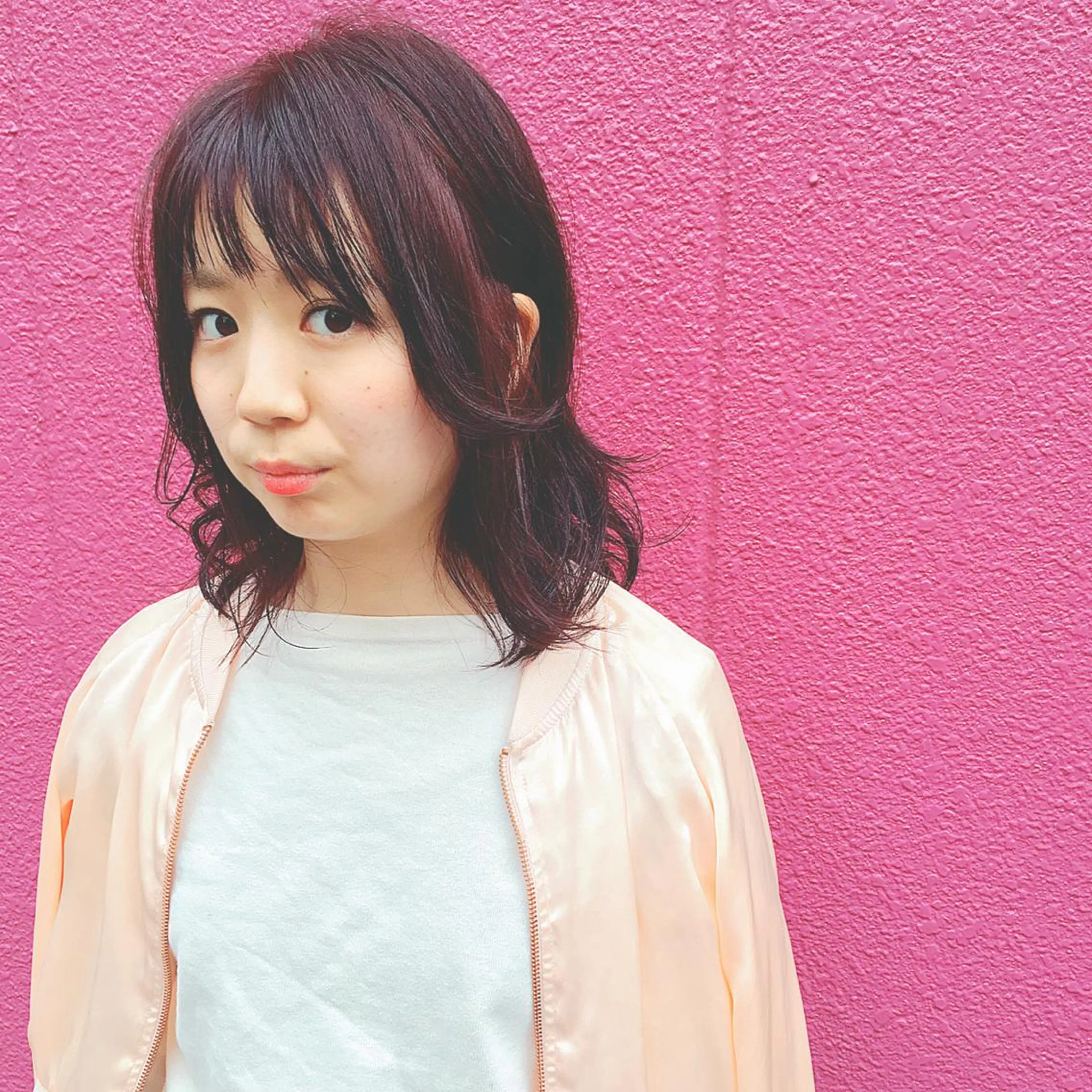ミディアム カラー ピンクカラー yaya✂︎ 美髪/艶カラーのヘアスタイル