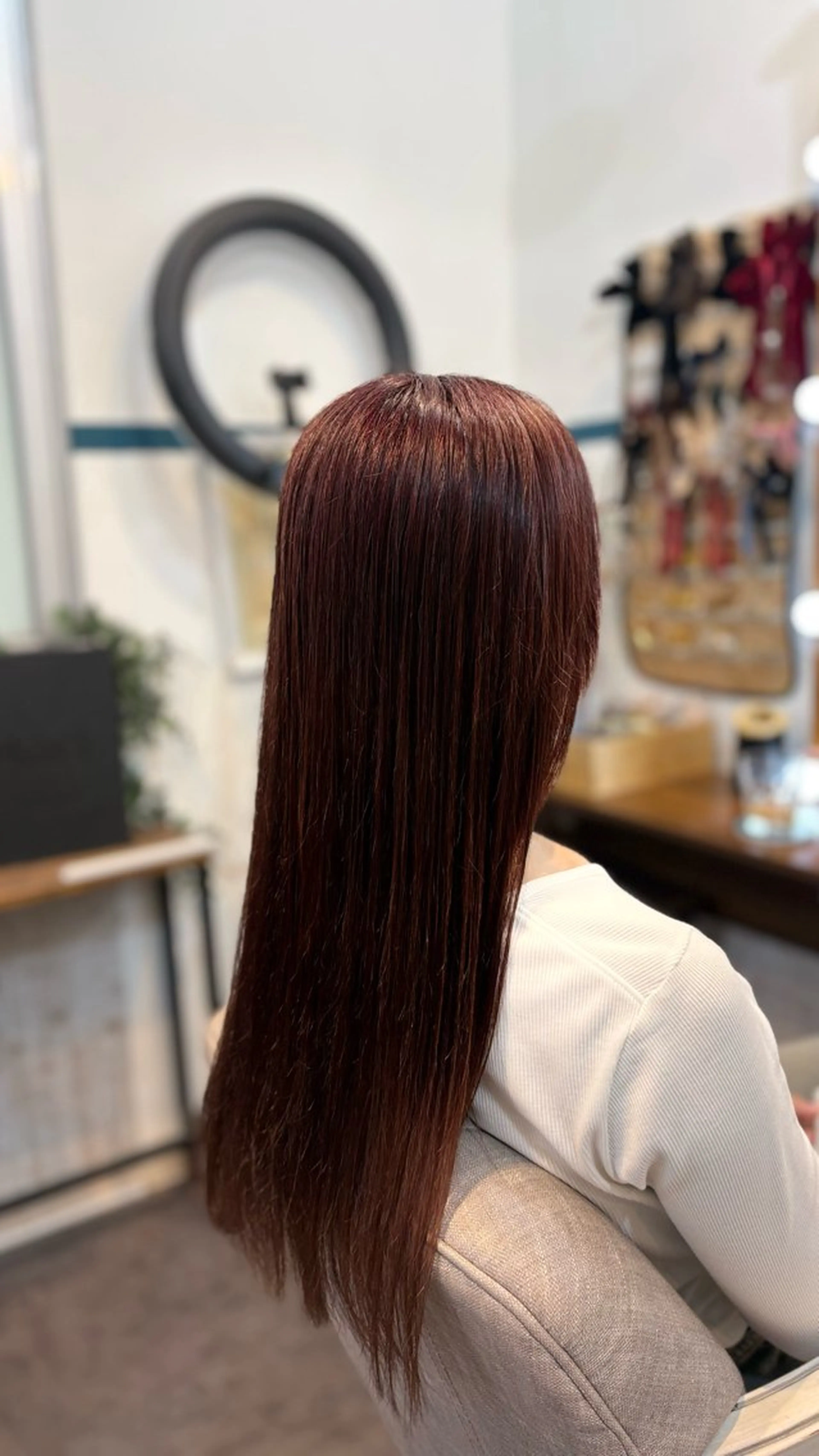 ロング カラー ピンクカラー レッドカラー 宮城 レンナのヘアスタイル