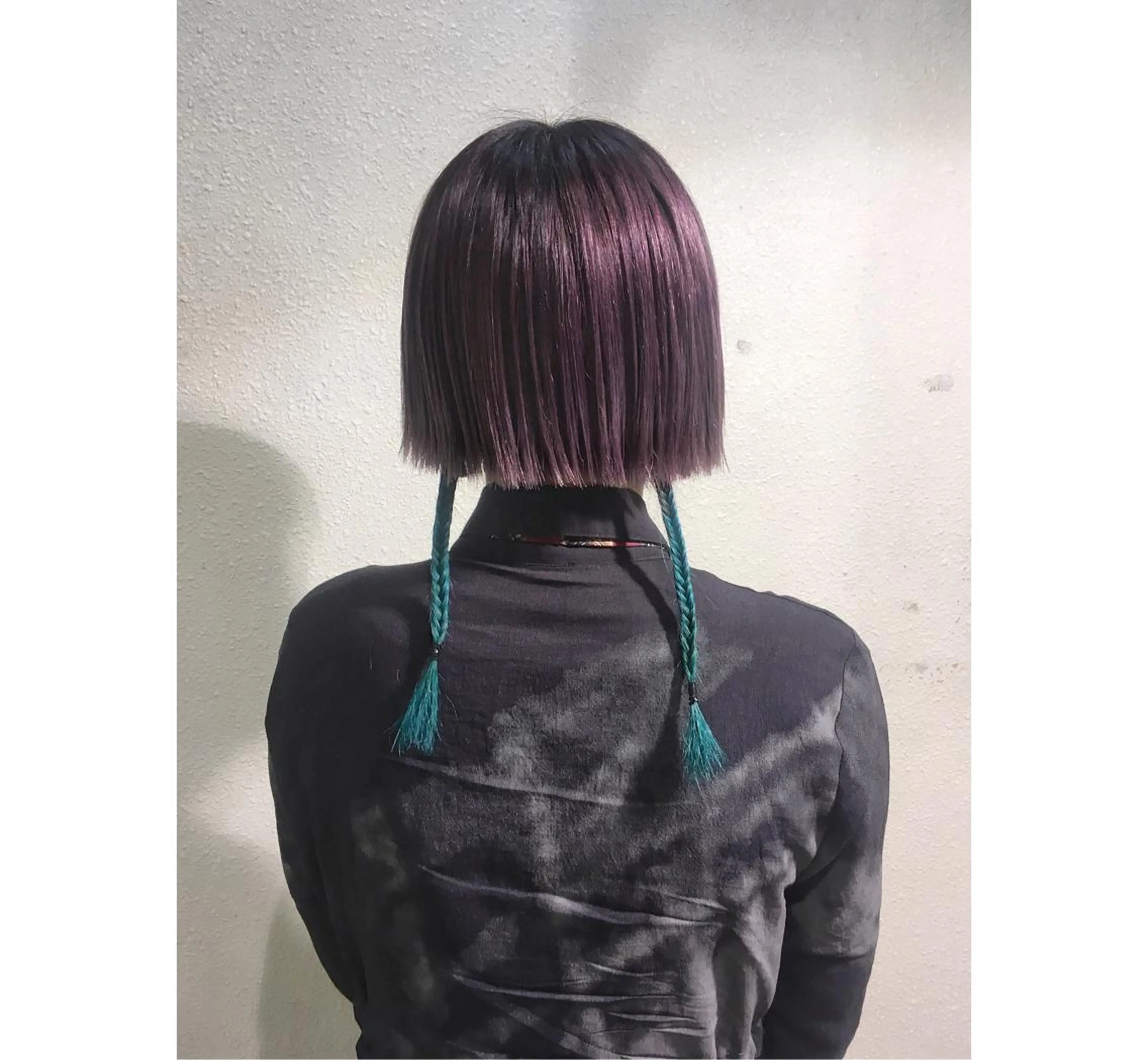 ショート ヘアカラー ヨナイ チヒロのヘアスタイル