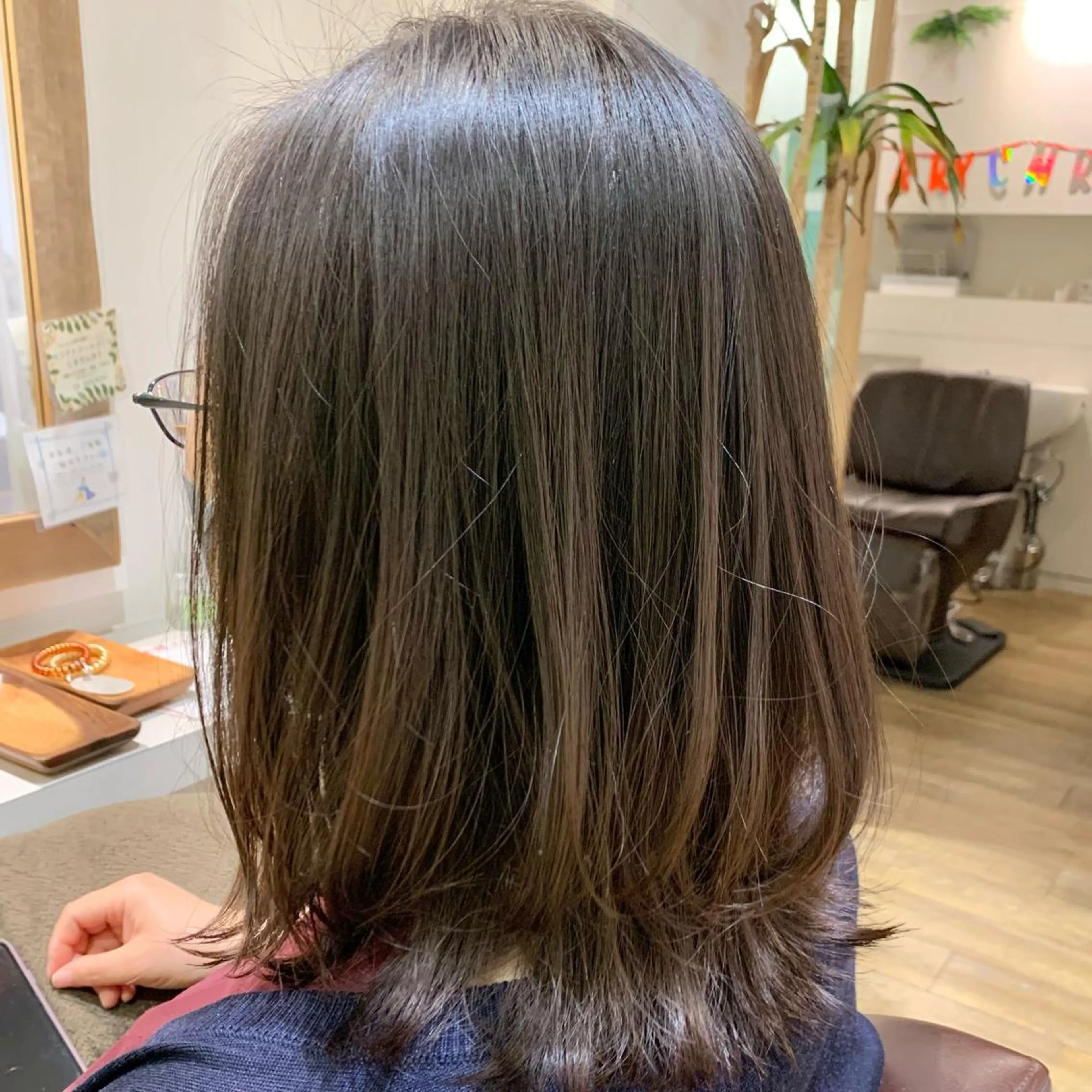 ミディアム ヘアアレンジ ミディアムレイヤー 伸ばしかけ レイヤーカット カット ショート×カラー 🦊堀米早紀【荻窪】のマツエク・マツパデザイン