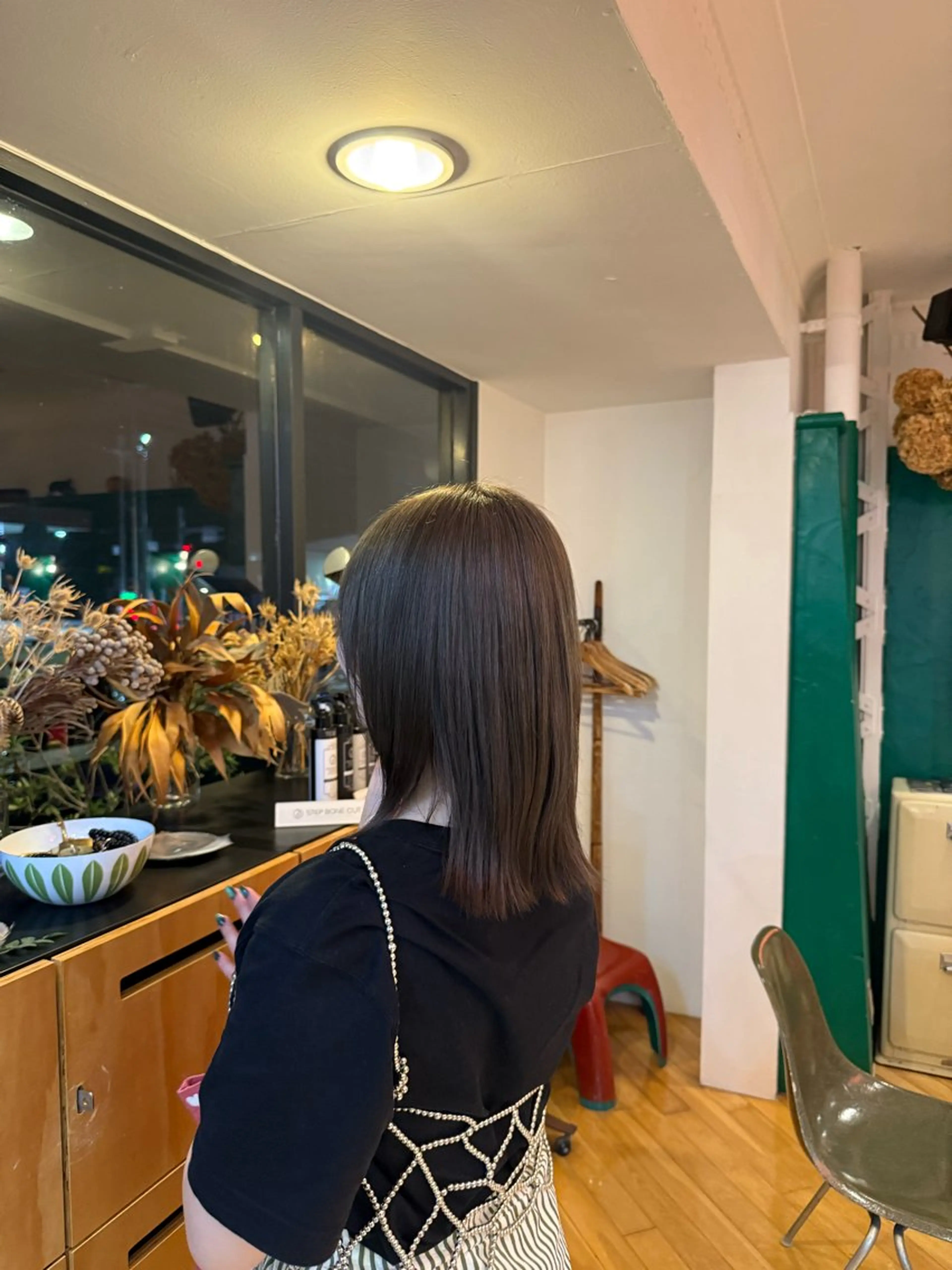 ミディアム 八木 琴実のヘアスタイル