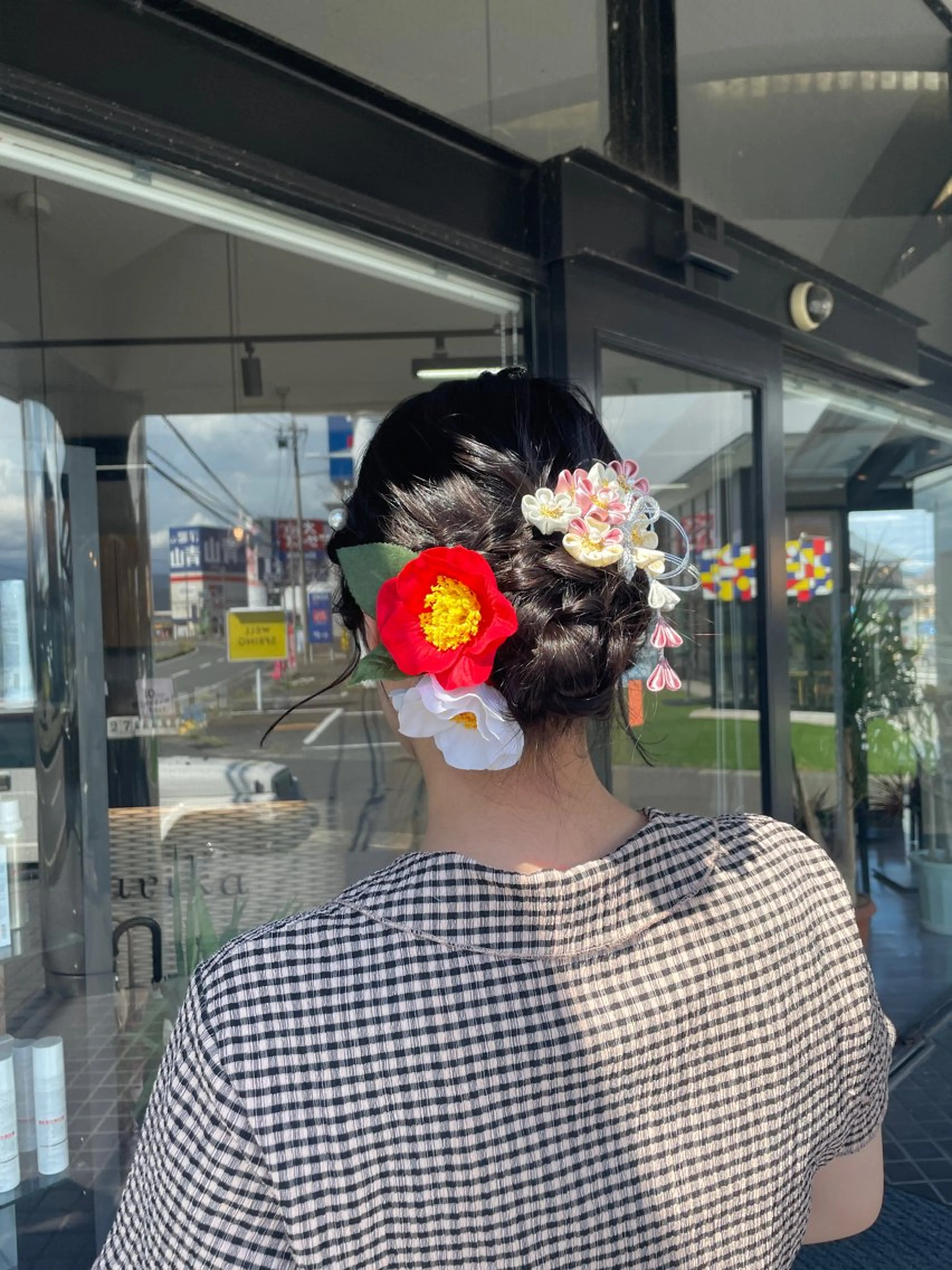 ロング ヘアアレンジ お団子ヘア ロング マキノ キョウカのヘアスタイル