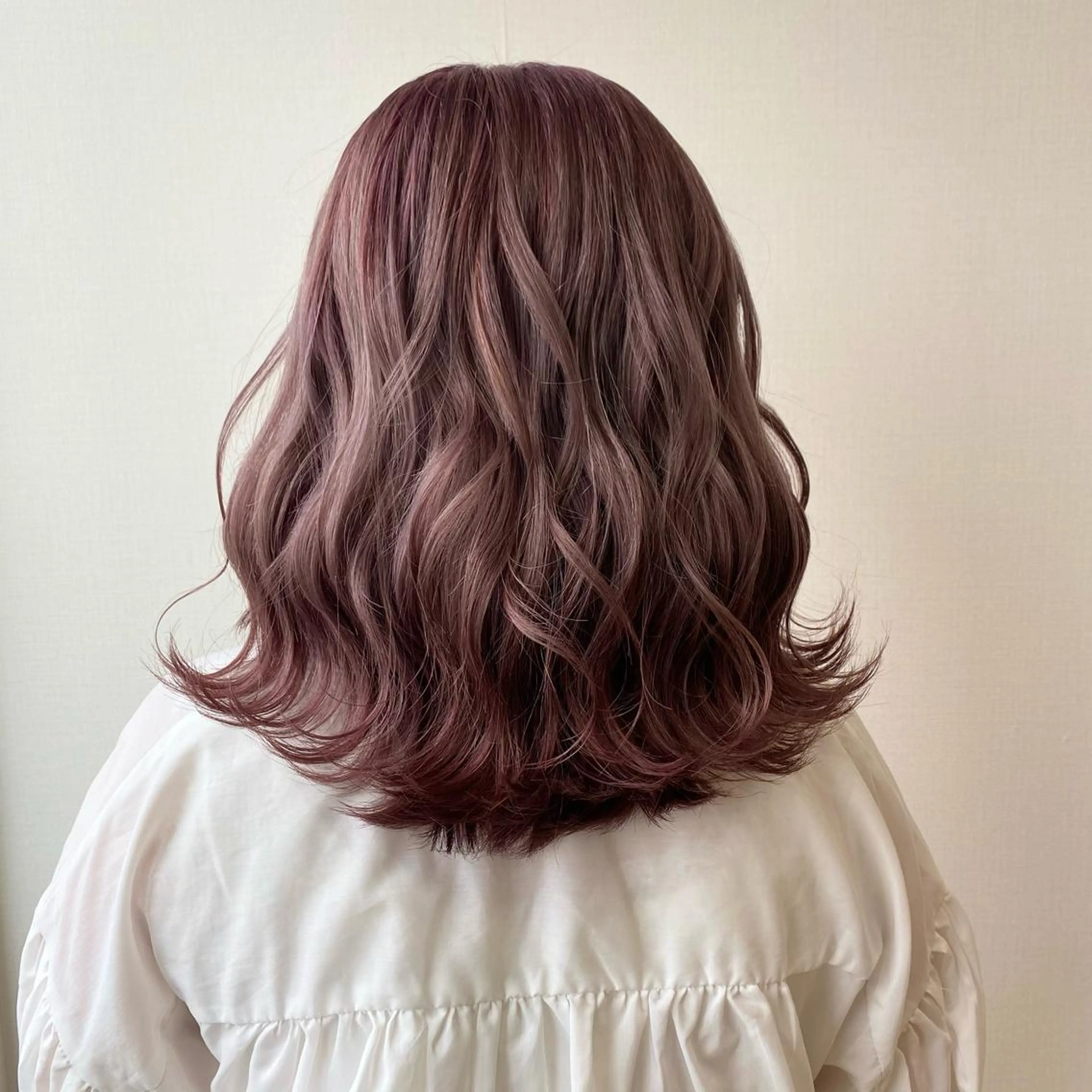 ミディアム カラー ヘアアレンジ 🪽髪質改善矯正 🤍MIU🤍のヘアスタイル