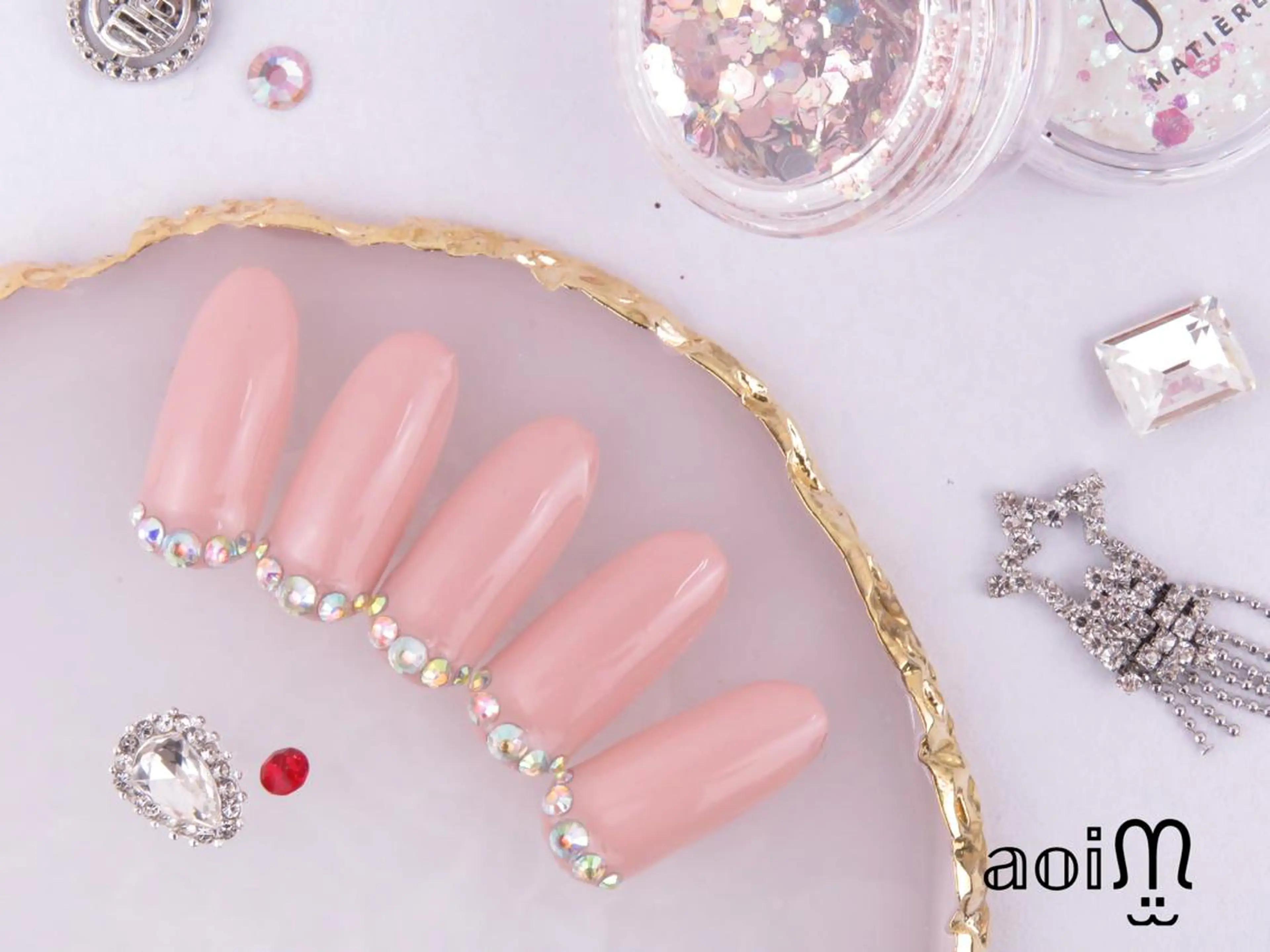 ネイル シンプルネイル 葵うさぎ所属・葵うさぎ AIのネイルデザイン