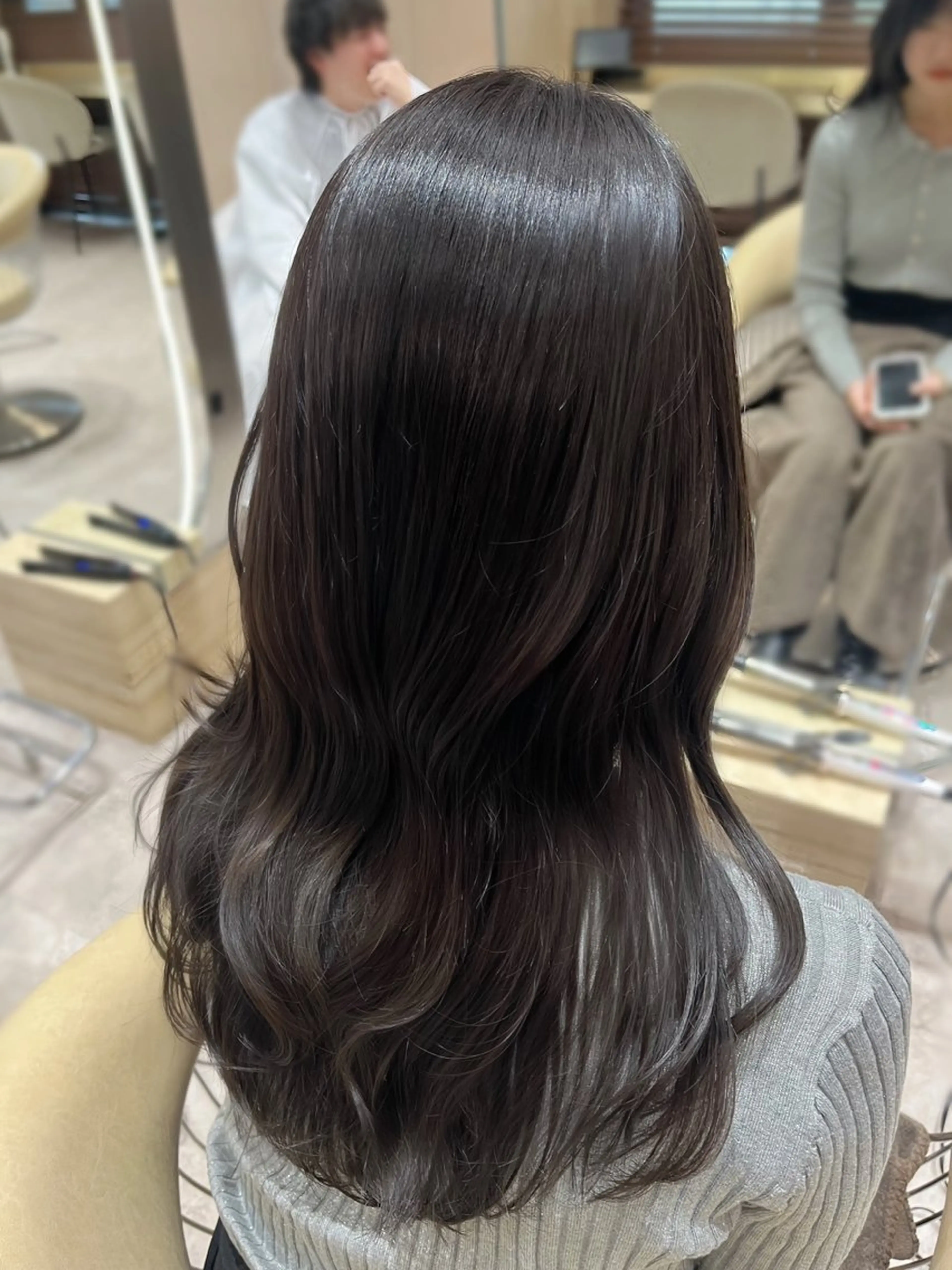 ロング カット 顔周りカット/ 透明感カラー/ユナのヘアスタイル