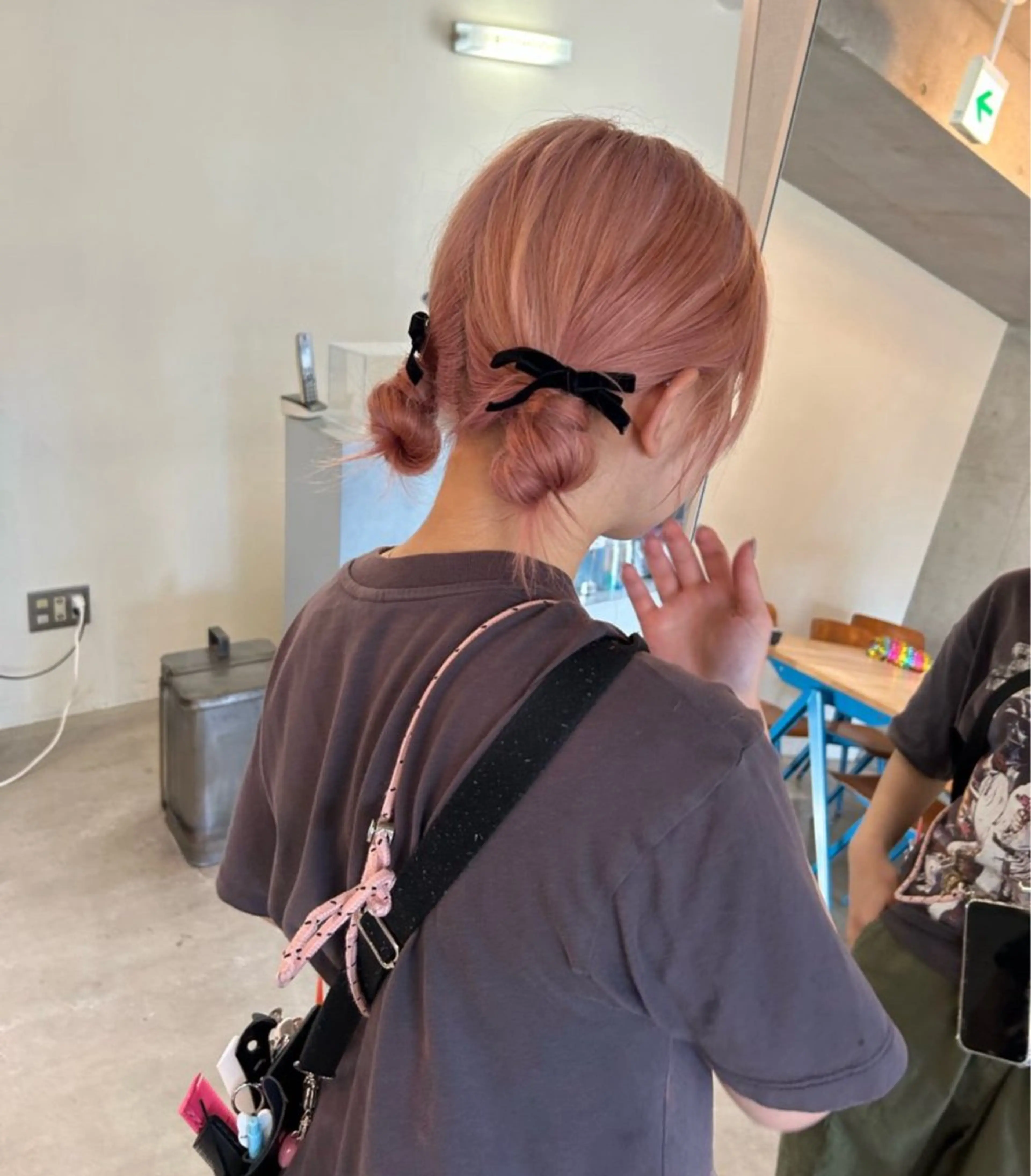 ミディアム カラー ブリーチ 韓国ボブ/レイヤー ボブ/ EMIRIのヘアスタイル