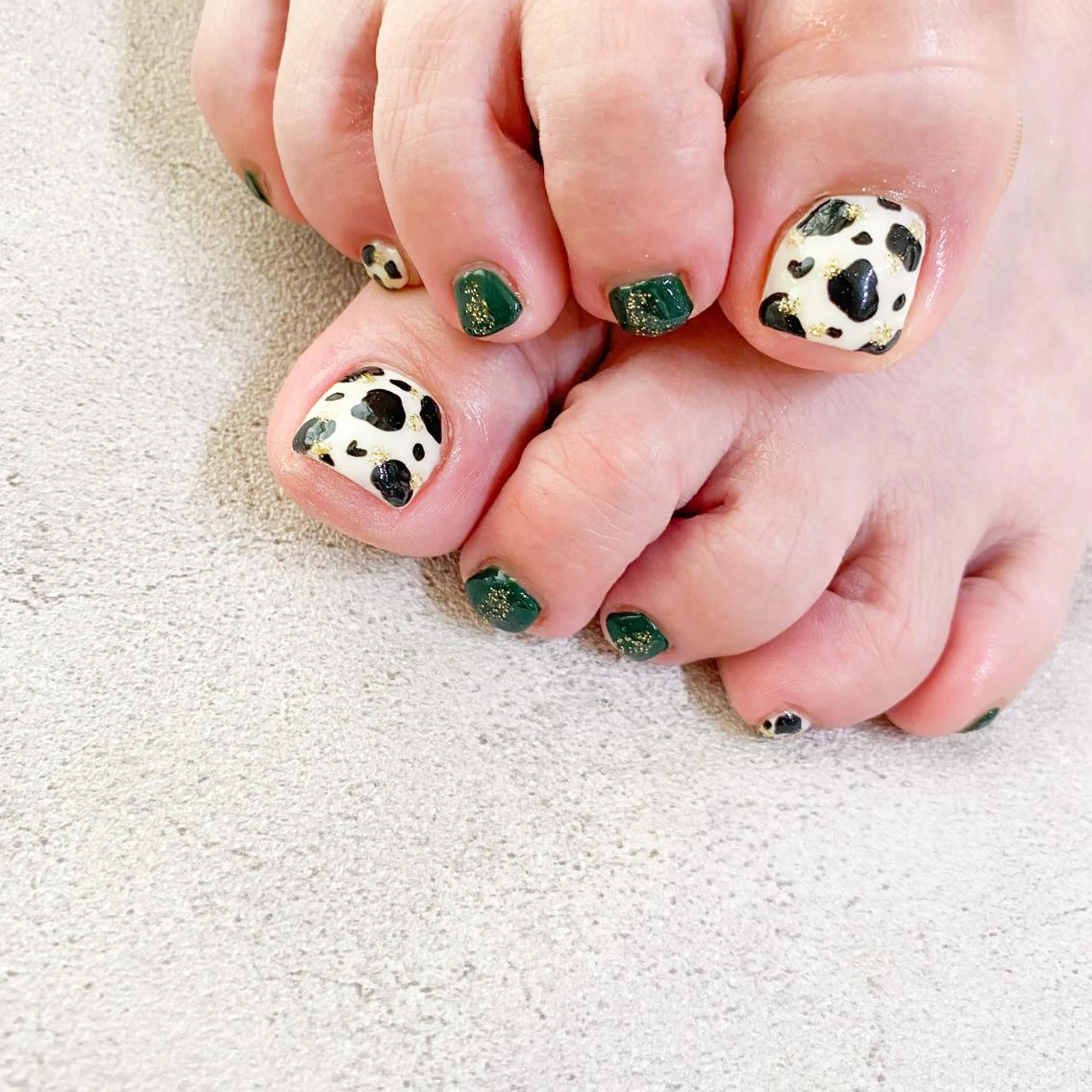 ネイル ゴテゴテ💙ワンホン リオナのネイルデザイン