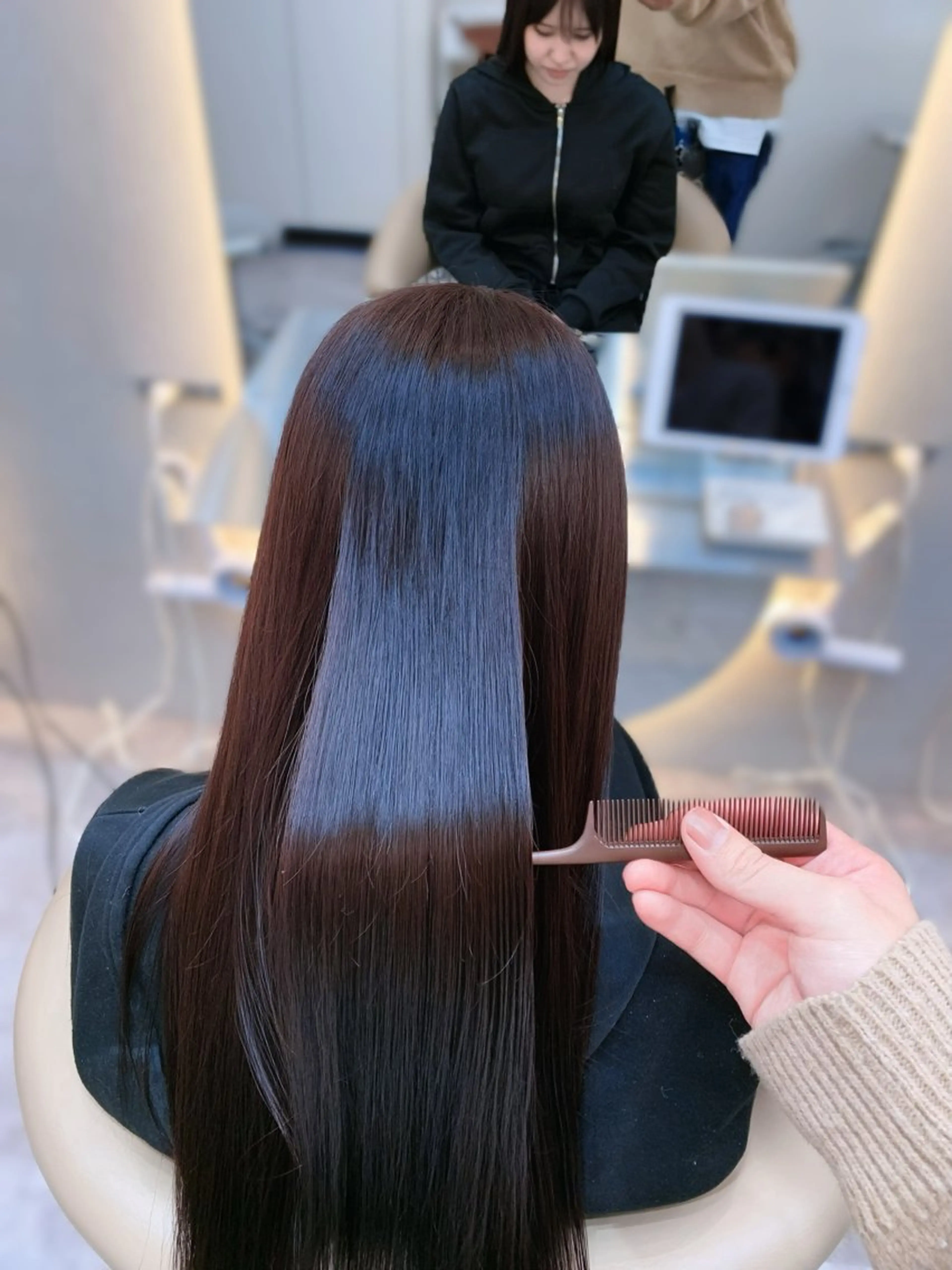 セミロング カット 縮毛矯正 トリートメント Hello by Sea所属・レイヤー/艶髪/ボブ /くびれ/伊藤　勇司のヘアスタイル