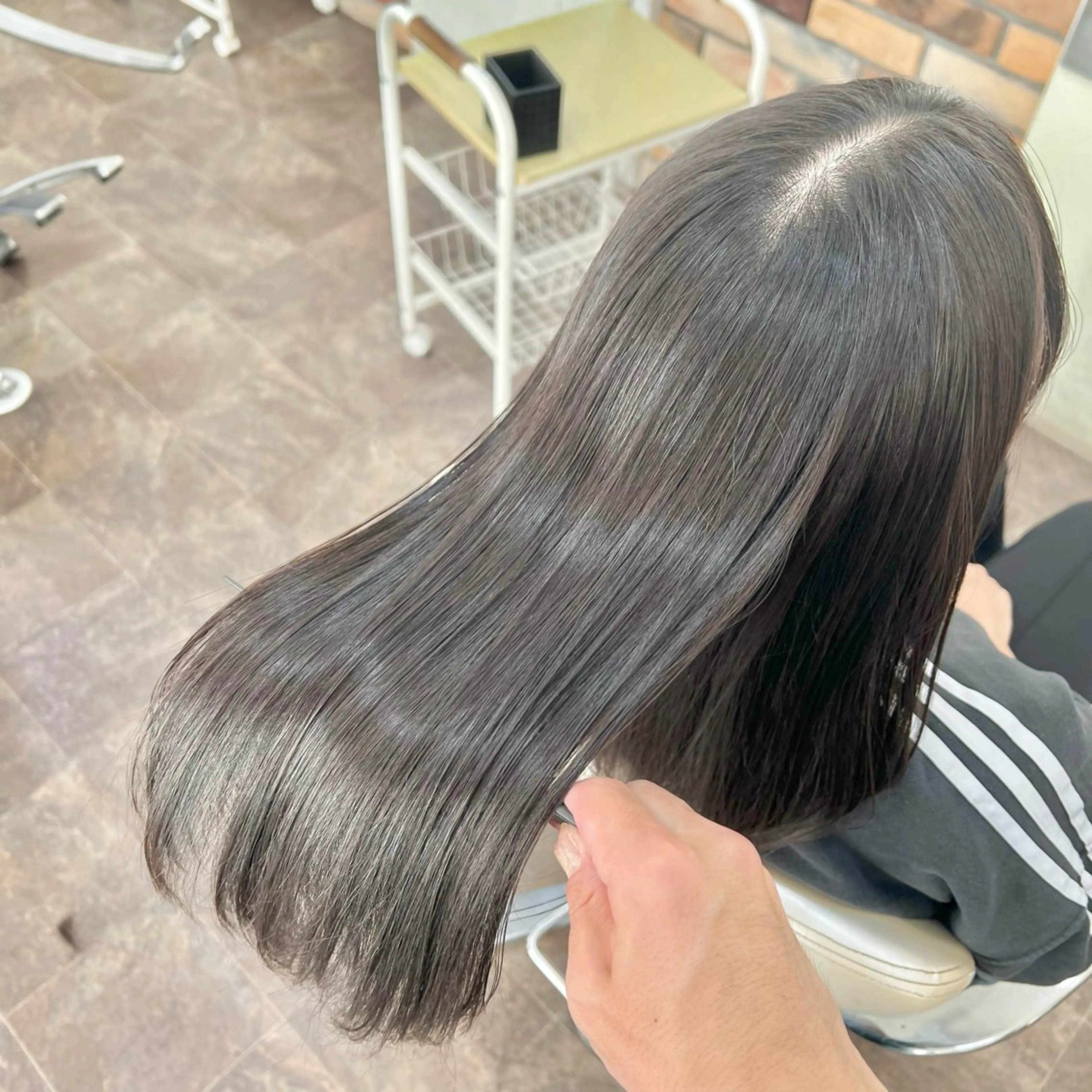 セミロング パーマ 髪質改善 縮毛矯正 カット 縮毛矯正 大人女性の縮毛矯正/ 艶髪職人/馬渕樹のヘアスタイル