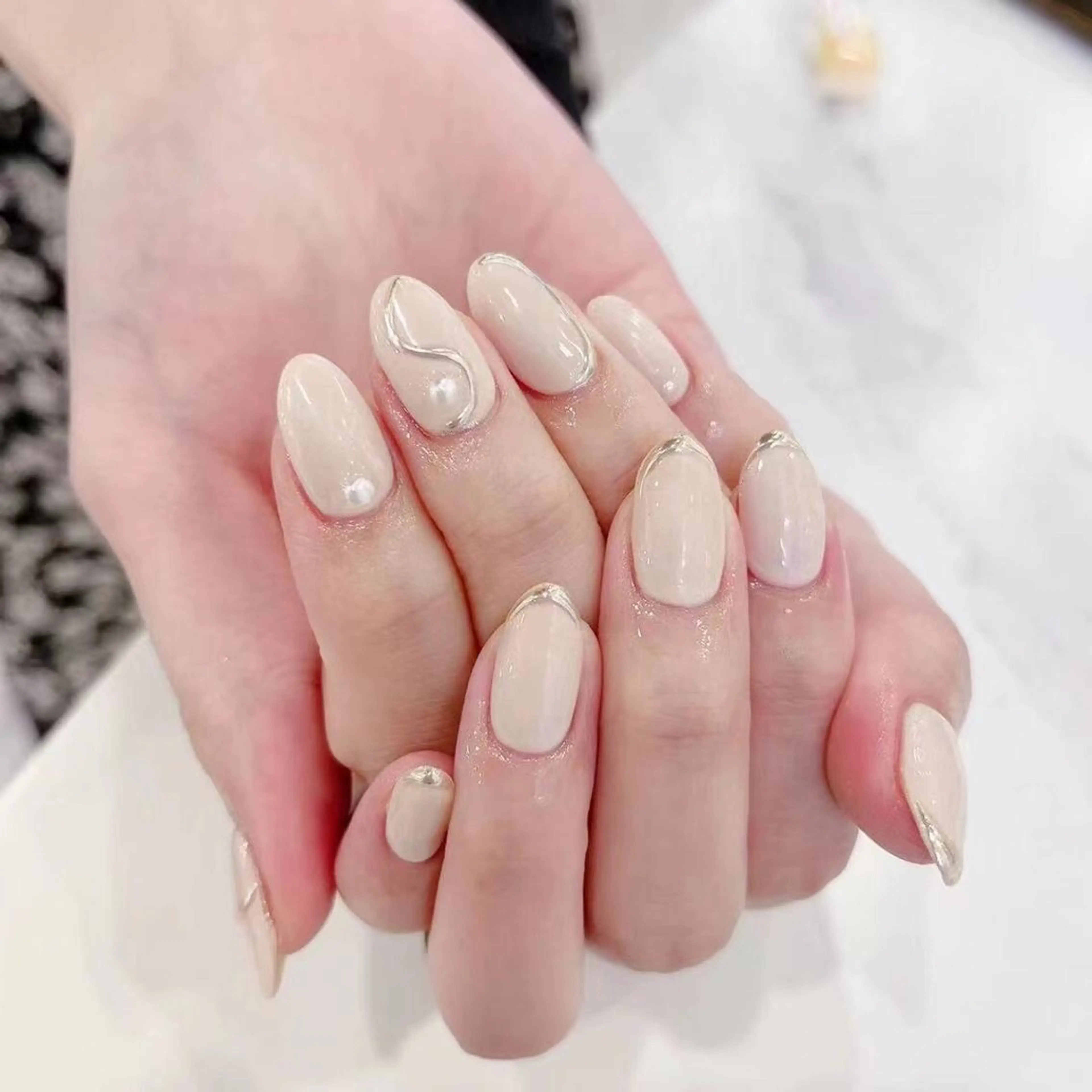 ネイル ハンドネイル MoonNail ユリ🌸のネイルデザイン