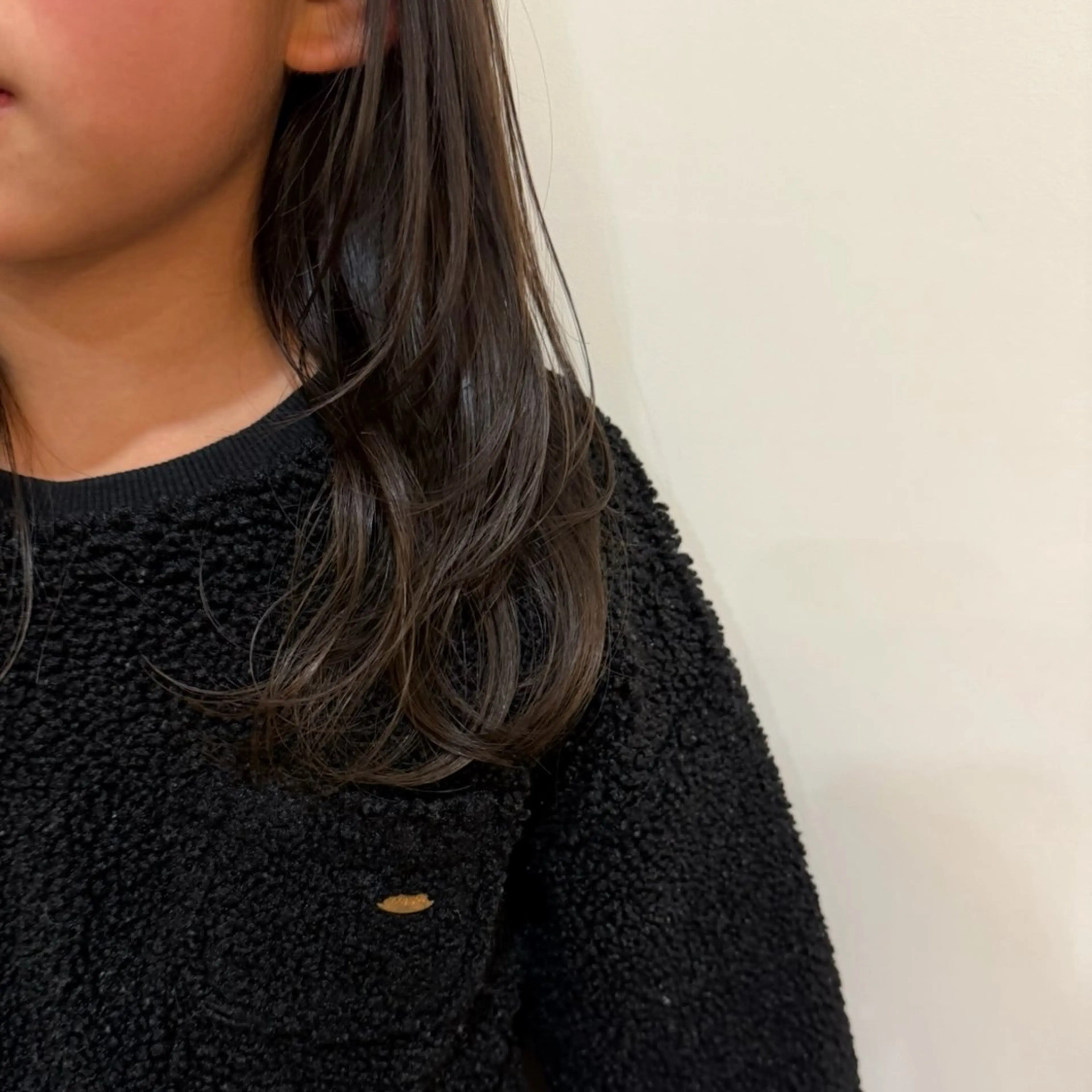 ミディアム 林 莉瑠のヘアスタイル