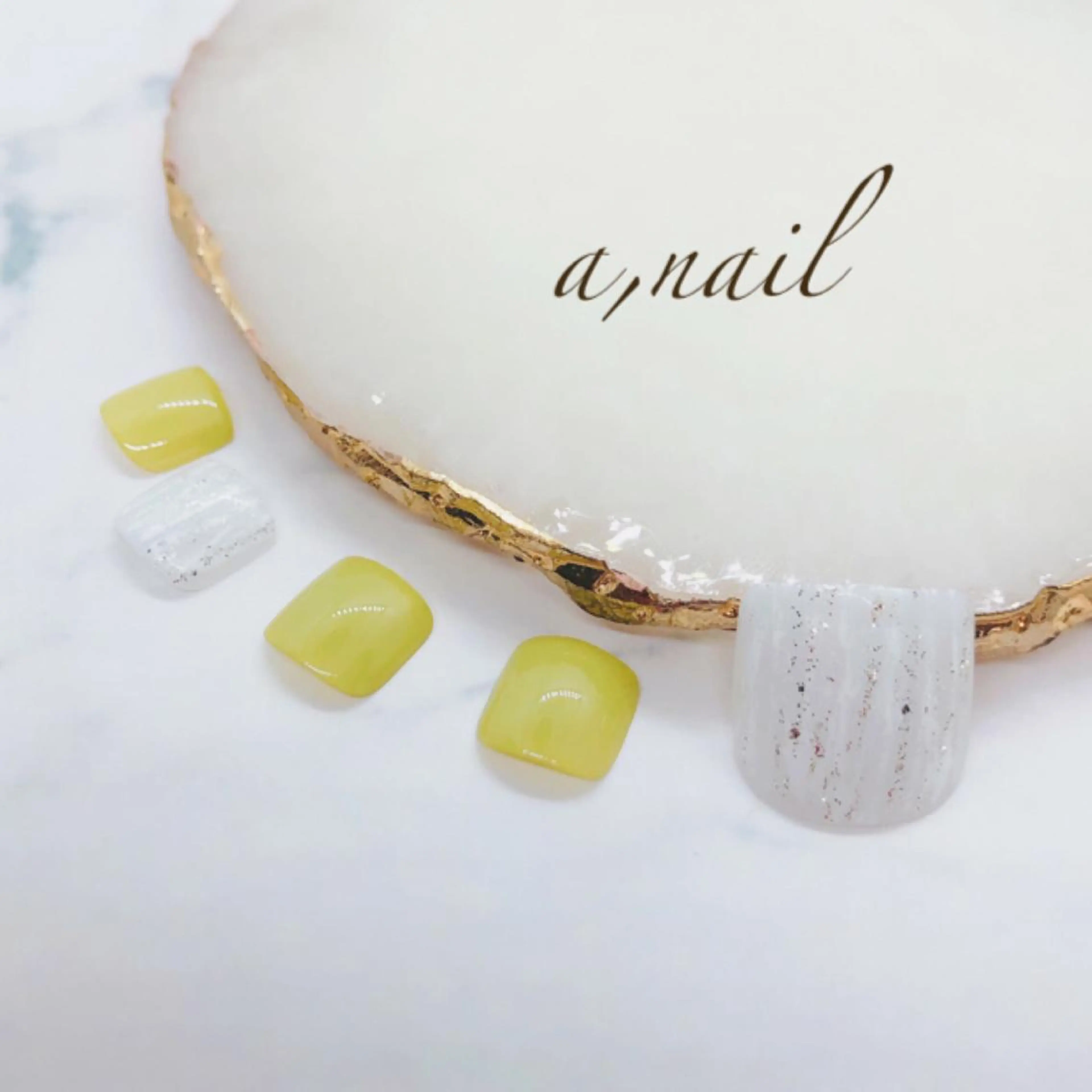 ネイル フットネイル ジェルネイル グラデーション ニュアンスネイル オフィスネイル フットネイル ネイルサロン エーネイルのネイルデザイン