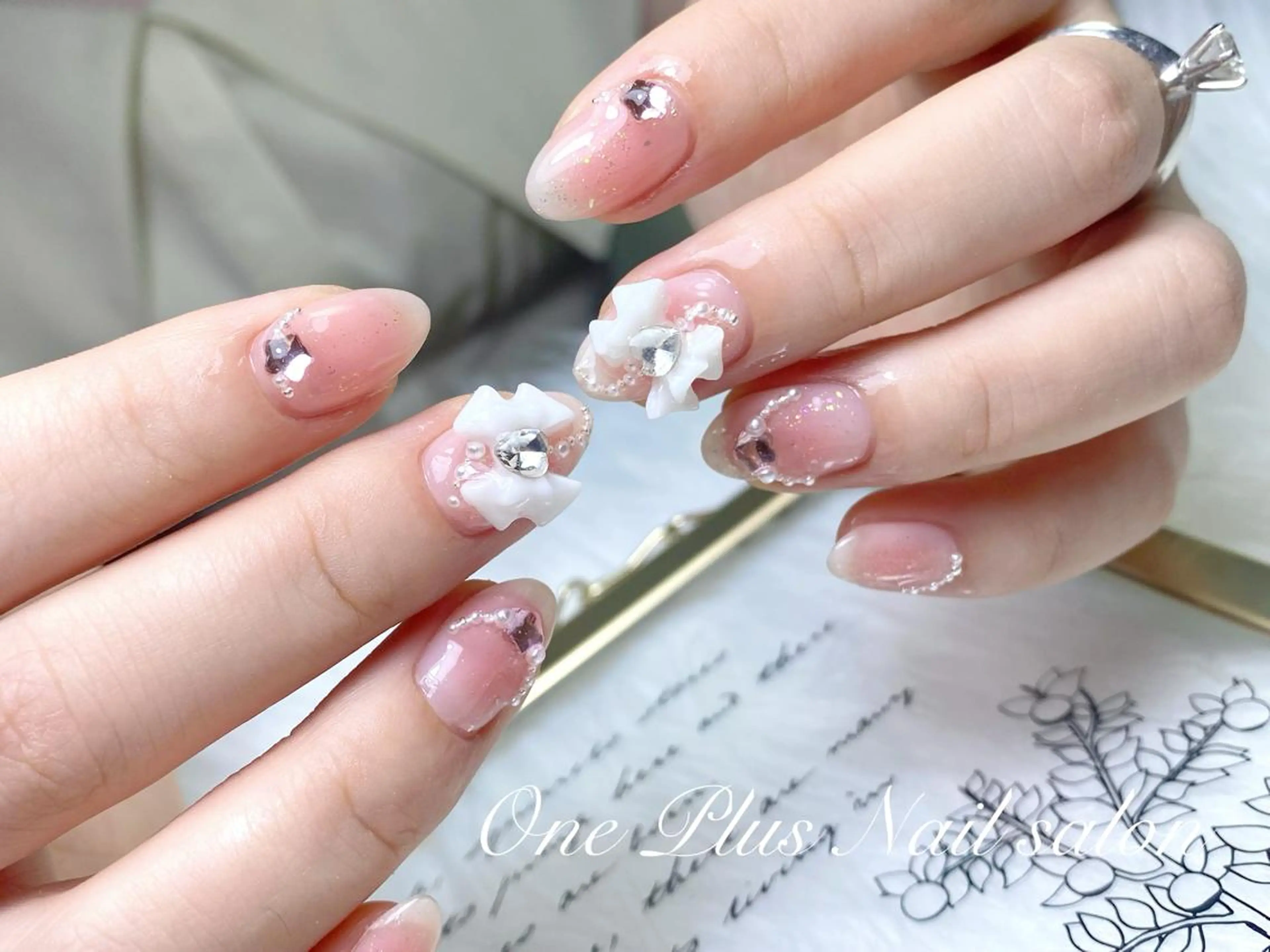 ネイル One Plus Nail Salonのネイルデザイン