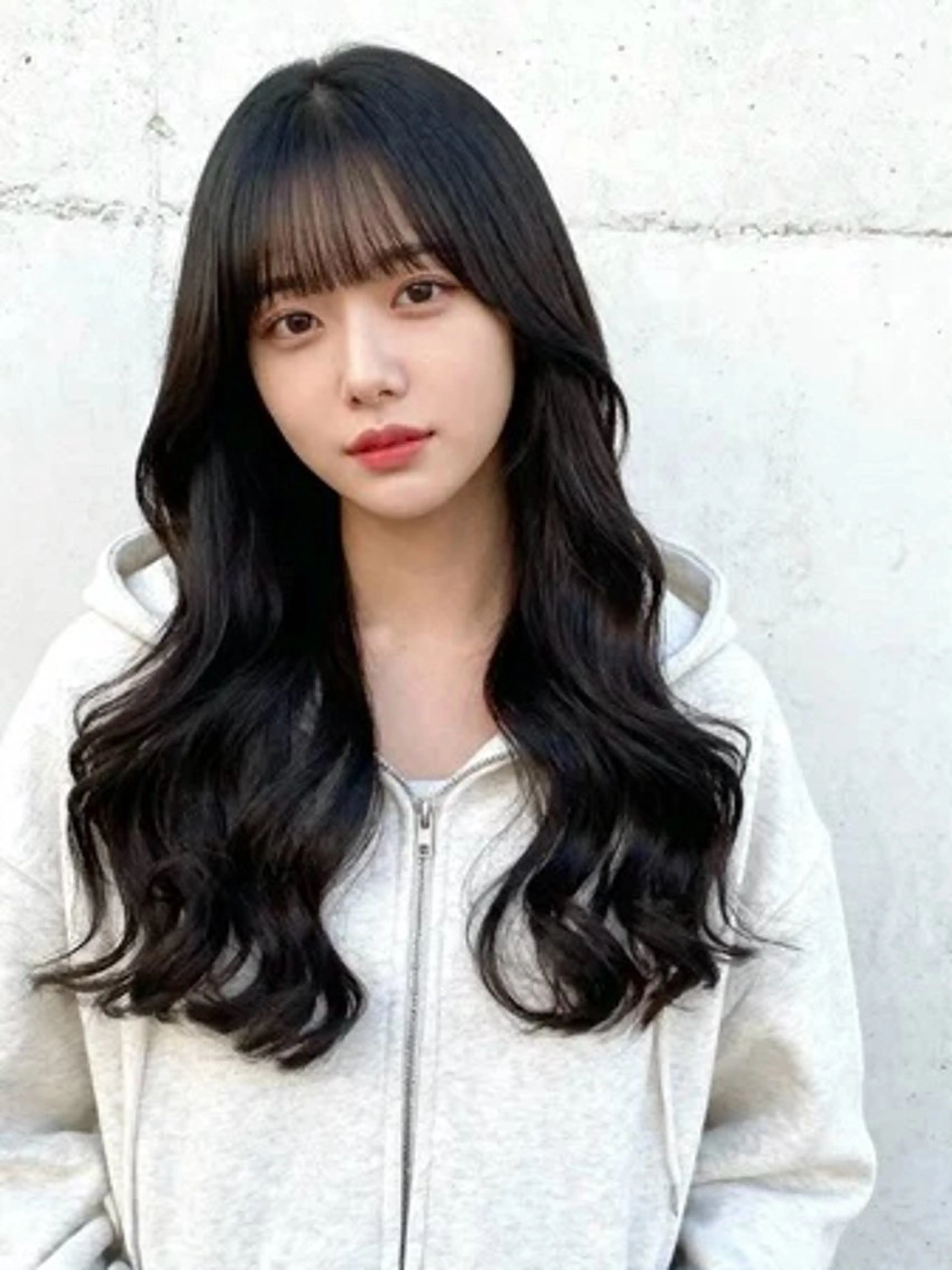 ロング カラー ロングレイヤー アディクシーカラー 透明感カラー くびれヘア 顔まわりレイヤー カット ヘアカラー 韓国レイヤーカット 🫧大阪梅田レイヤーのヘアスタイル