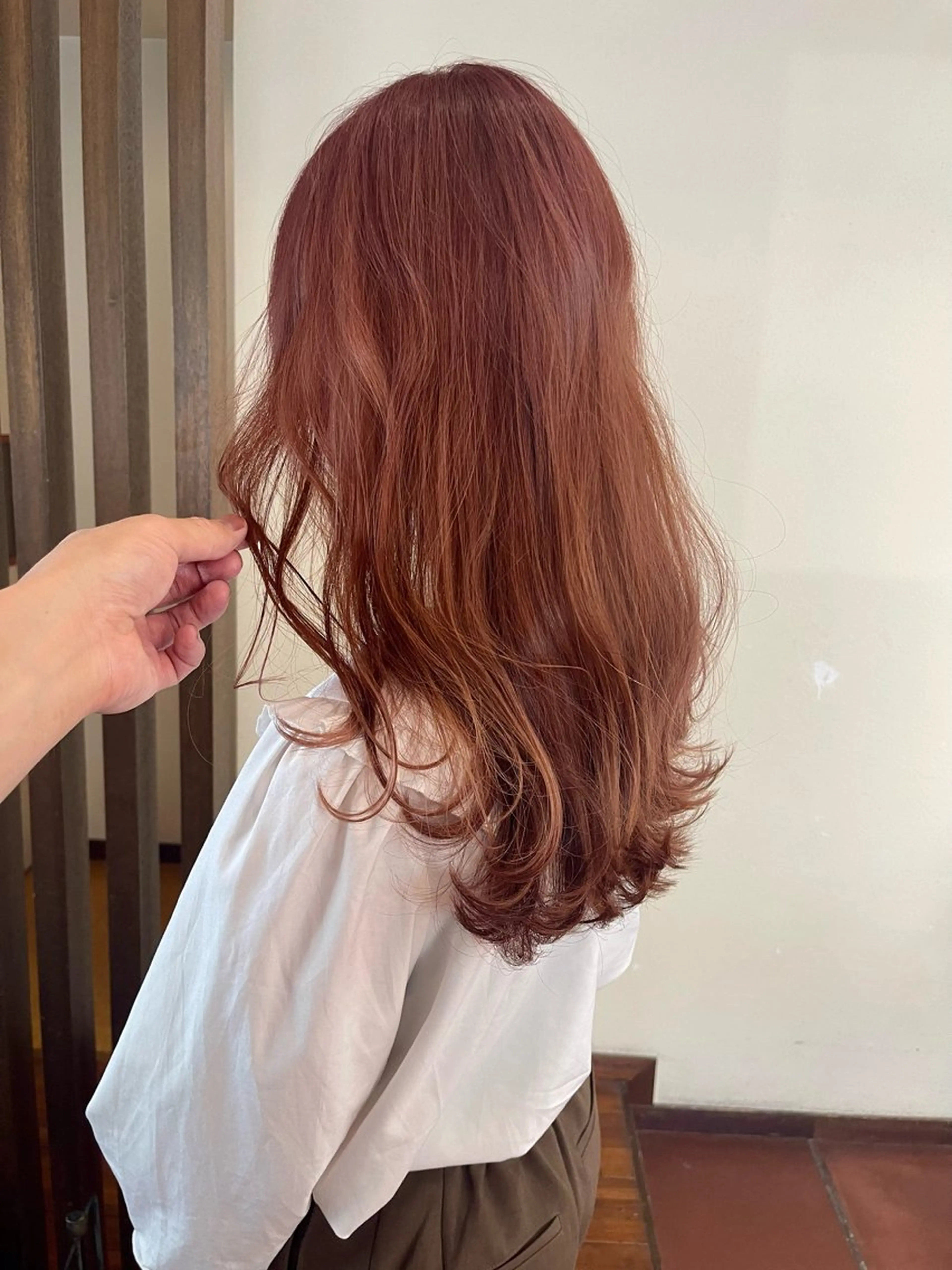セミロング カラー ブリーチ ブラウンカラー ピンクカラー カット ヘアカラー トリートメント 田室 和幸のヘアスタイル