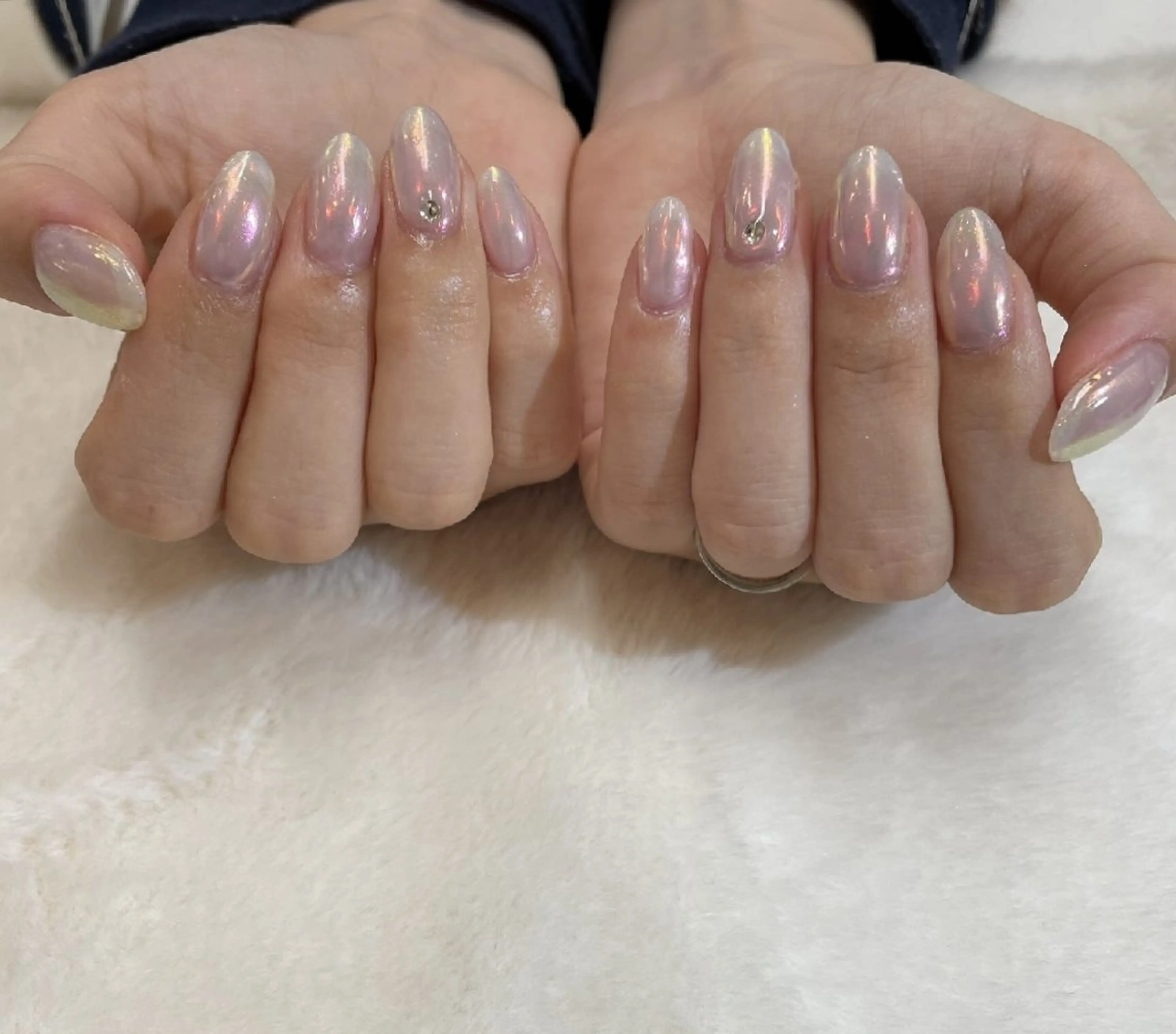 ネイル オーロラネイル キラキラネイル ミラーネイル ハンドネイル ハンドケア 心斎橋Salon Epokkuのネイルデザイン