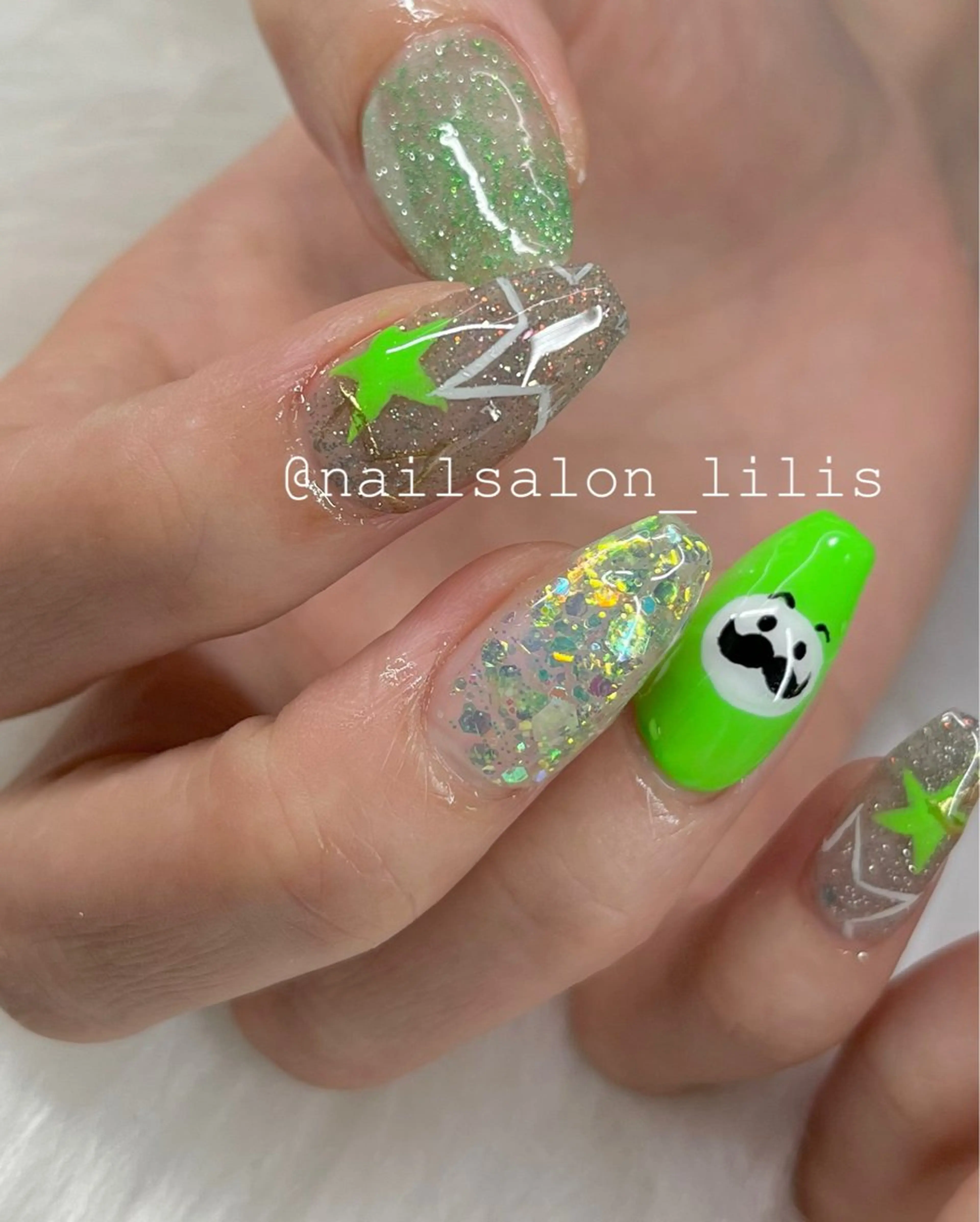 ネイル ハンドネイル nailsalon Lilisのネイルデザイン