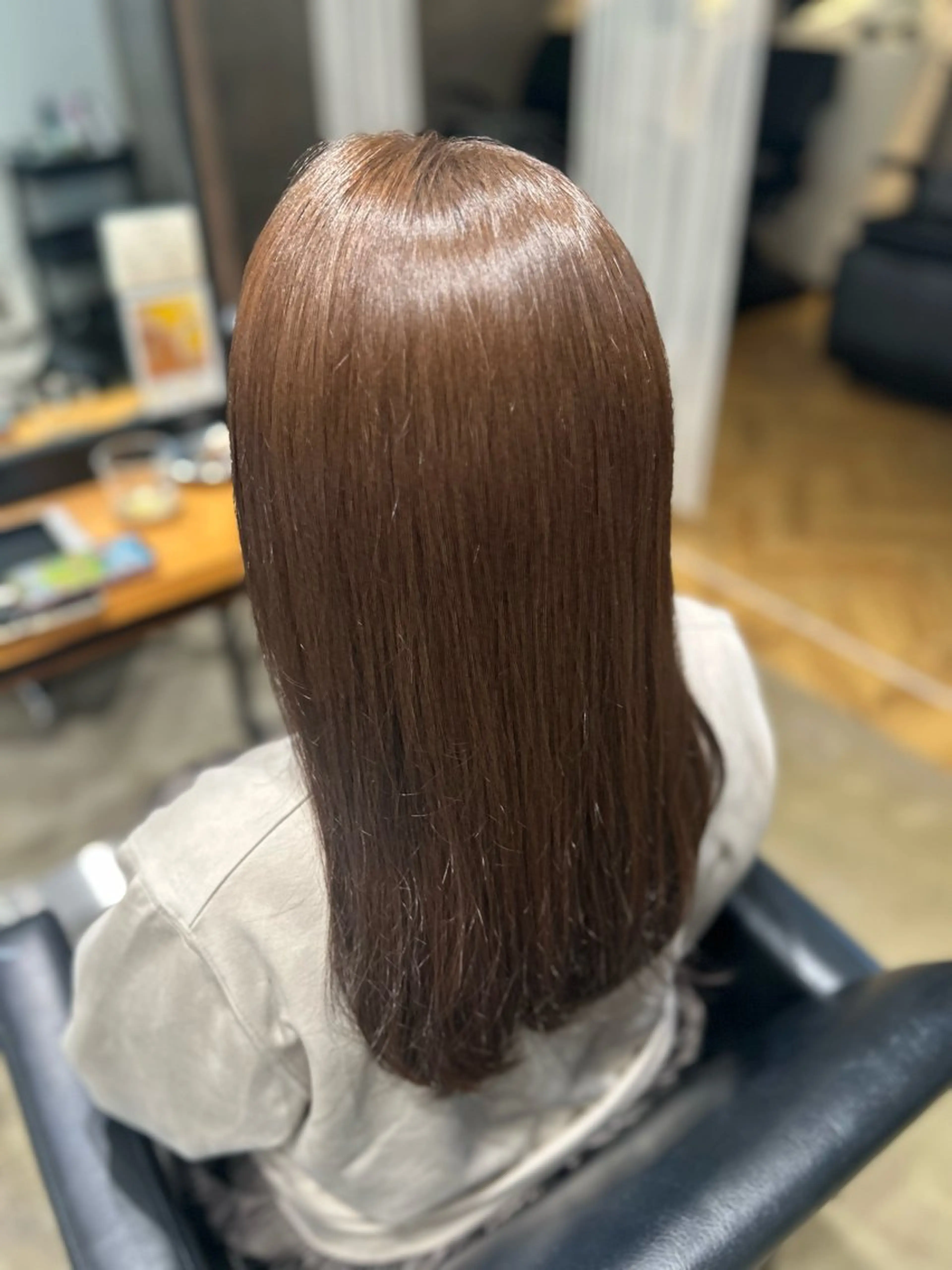 ロング カラー ベージュカラー 透明感カラー オリーブベージュ トリートメント ヘアカラー くろだ かなのヘアスタイル