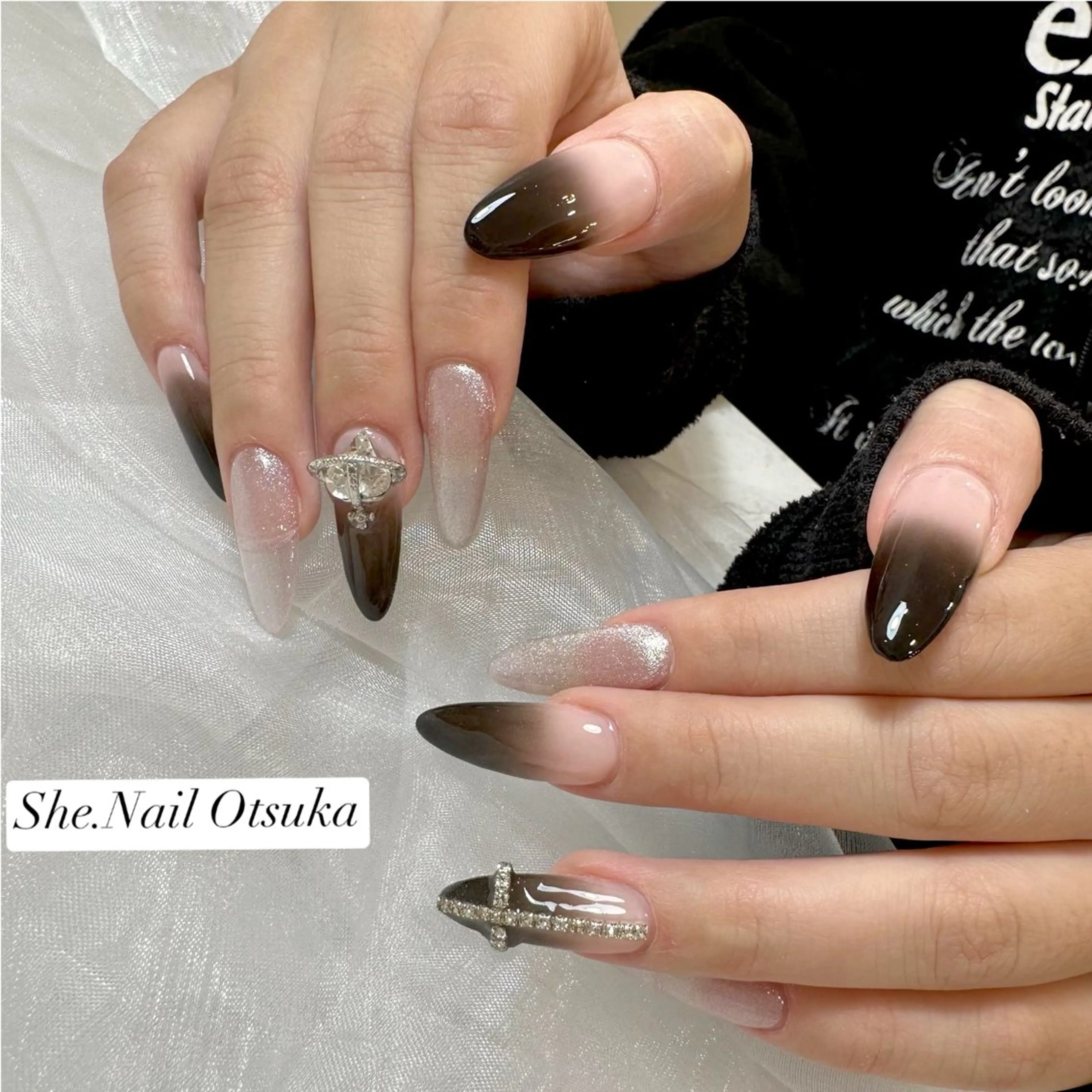 ネイル チークネイル フットネイル グラデーション 韓国ネイル ワンカラーネイル ハンドネイル SHE. Nail Otsukaのネイルデザイン