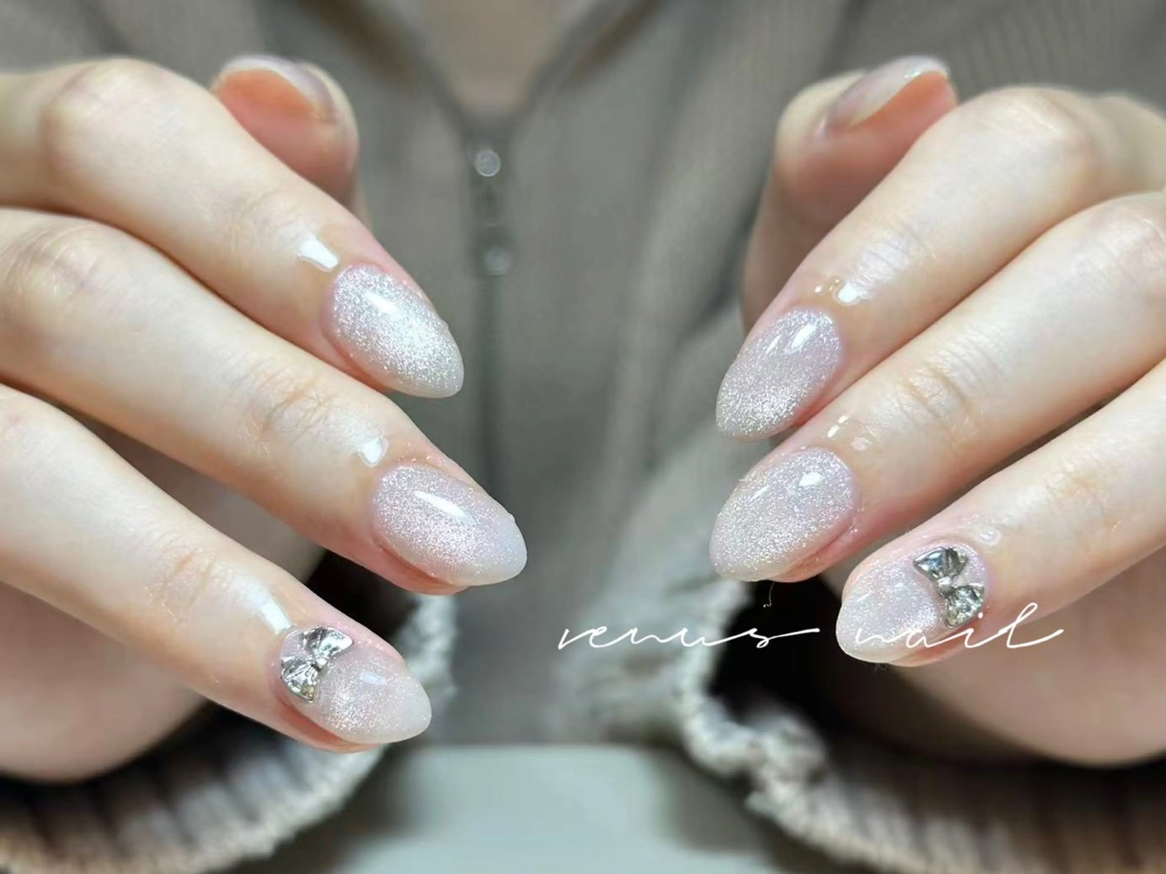 自爪ちゅるんワンカラー3590円　【マグネット】3990円　【つるつる水光マグネット】4990円の写真