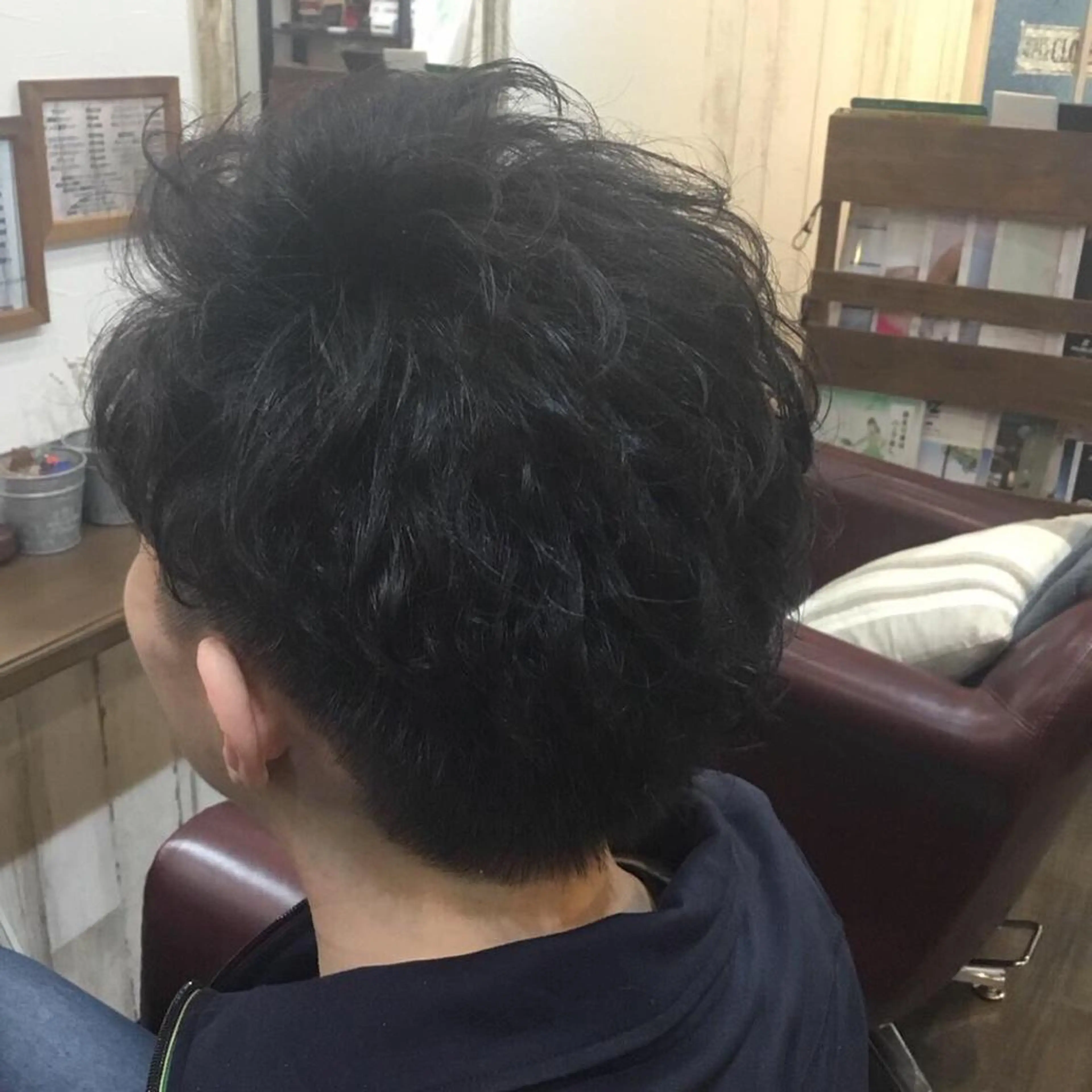 ショート パーマ メンズ embrace エンブレイスのヘアスタイル