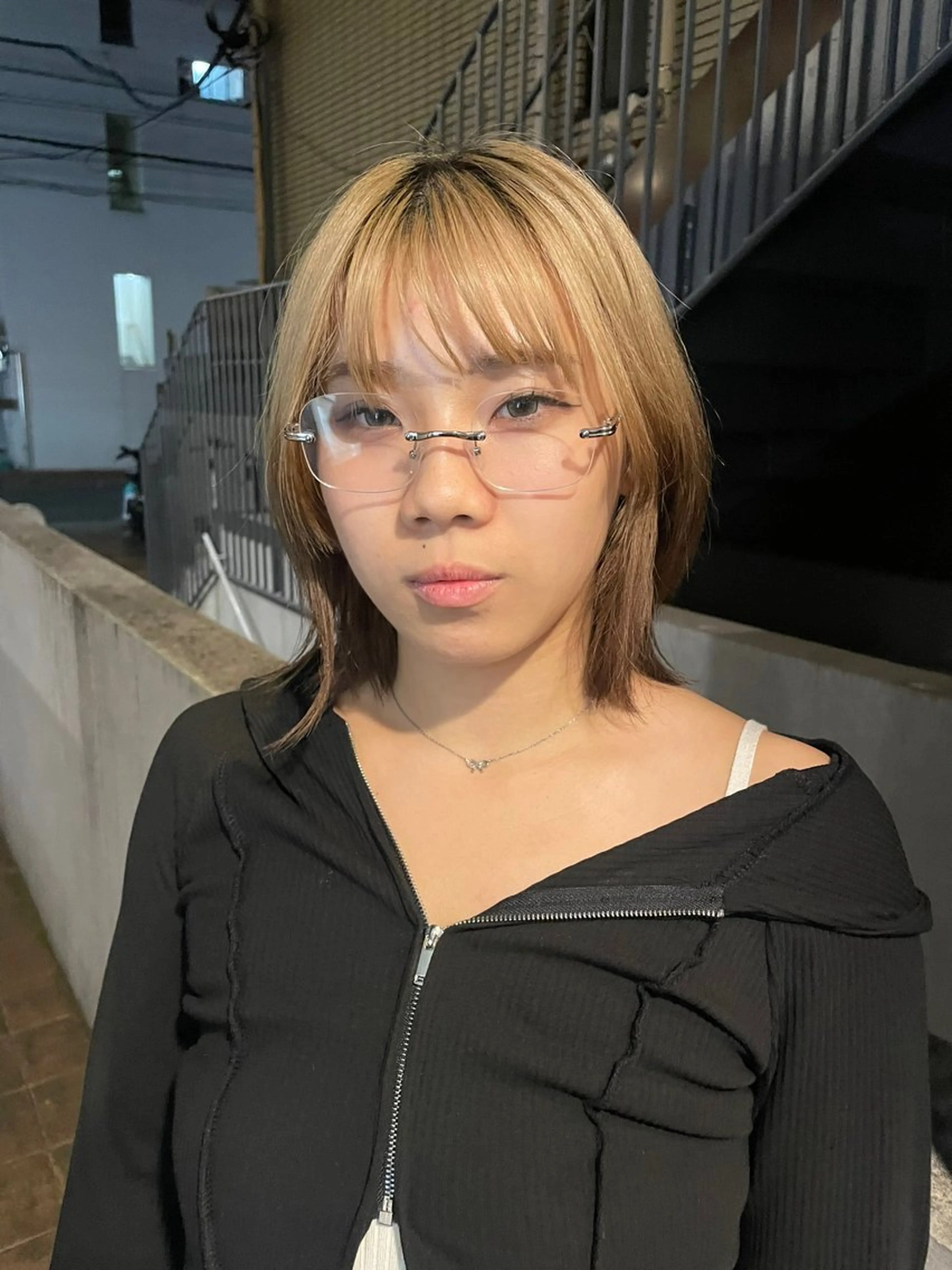 ミディアム カラー ヘアカラー リカ/ハイトーン ・オリーブ🍀のヘアスタイル