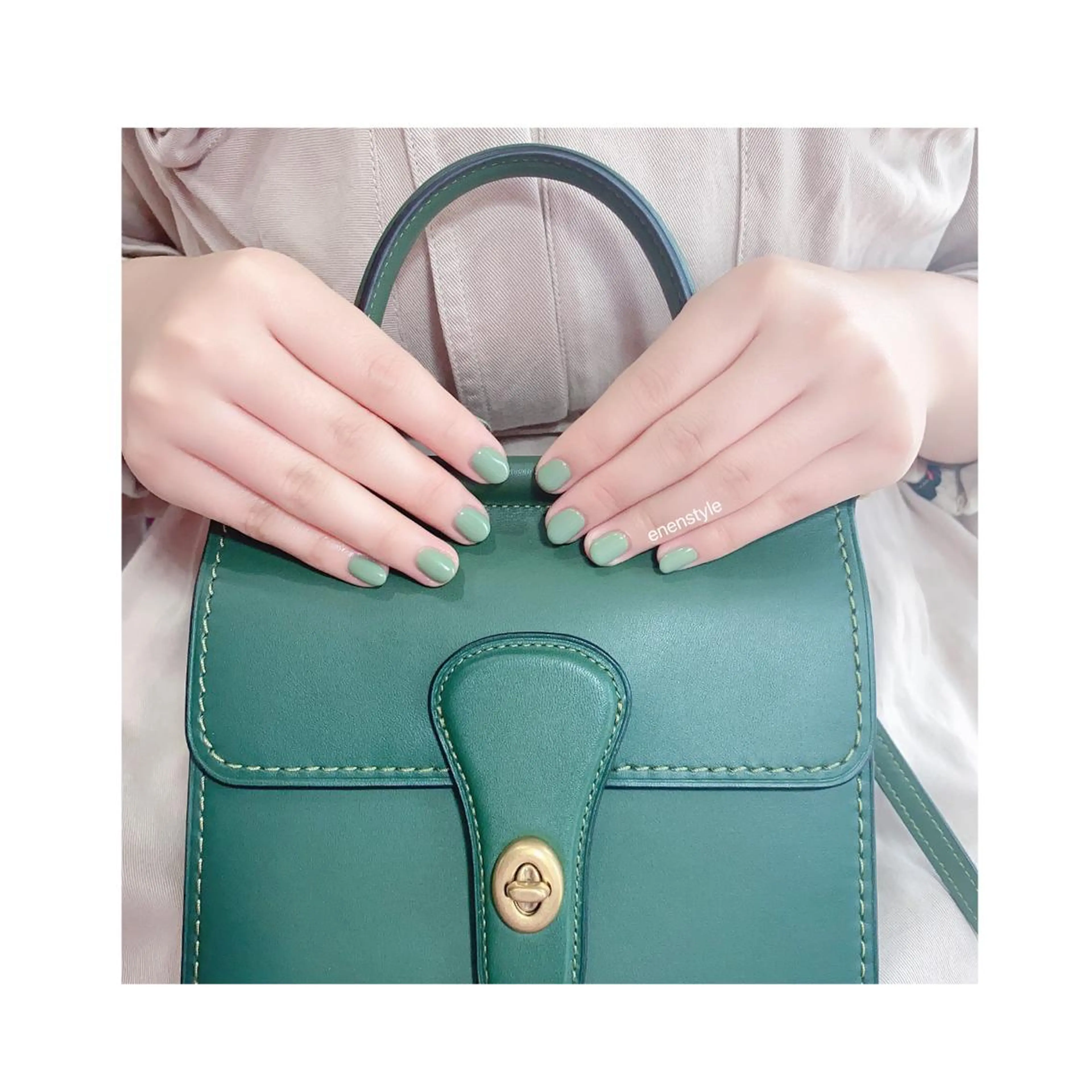ショート ネイル ジェルネイル ニュアンスネイル オフィスネイル ワンカラーネイル パラジェル 👑enen style👑のネイルデザイン
